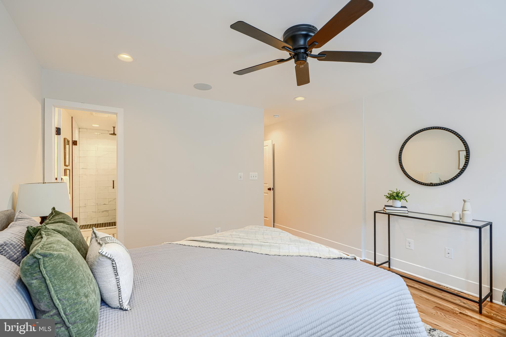 HIGHLANDTOWN - Residential