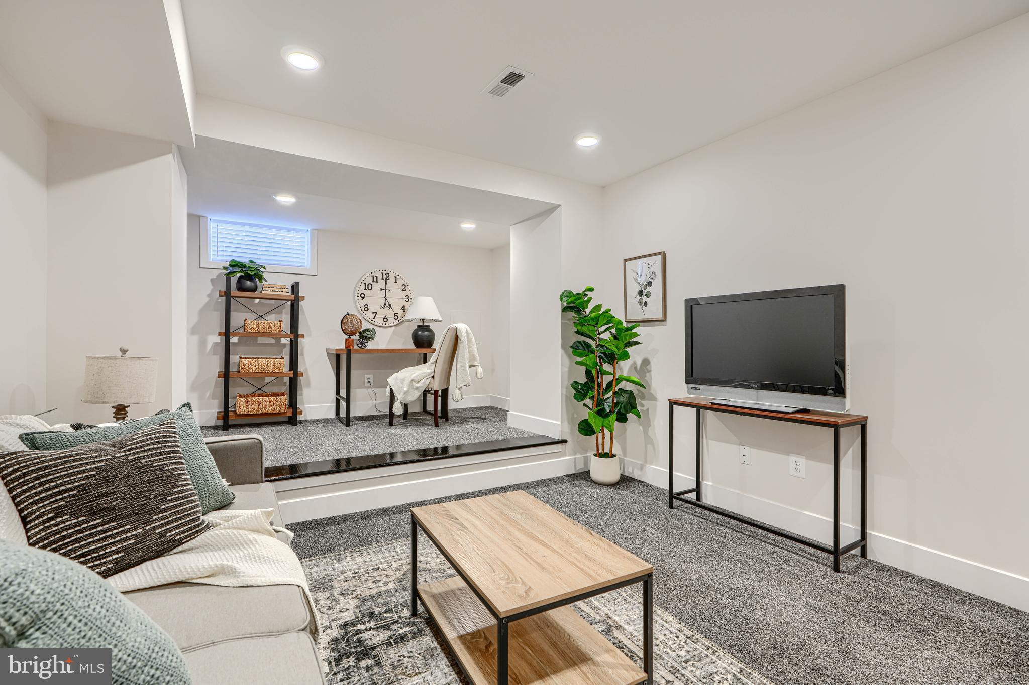 HIGHLANDTOWN - Residential