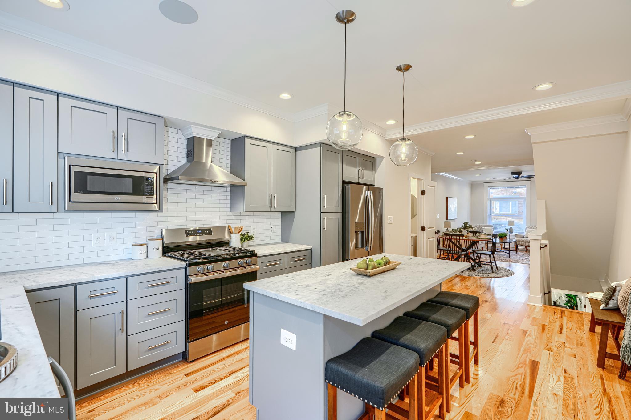 HIGHLANDTOWN - Residential