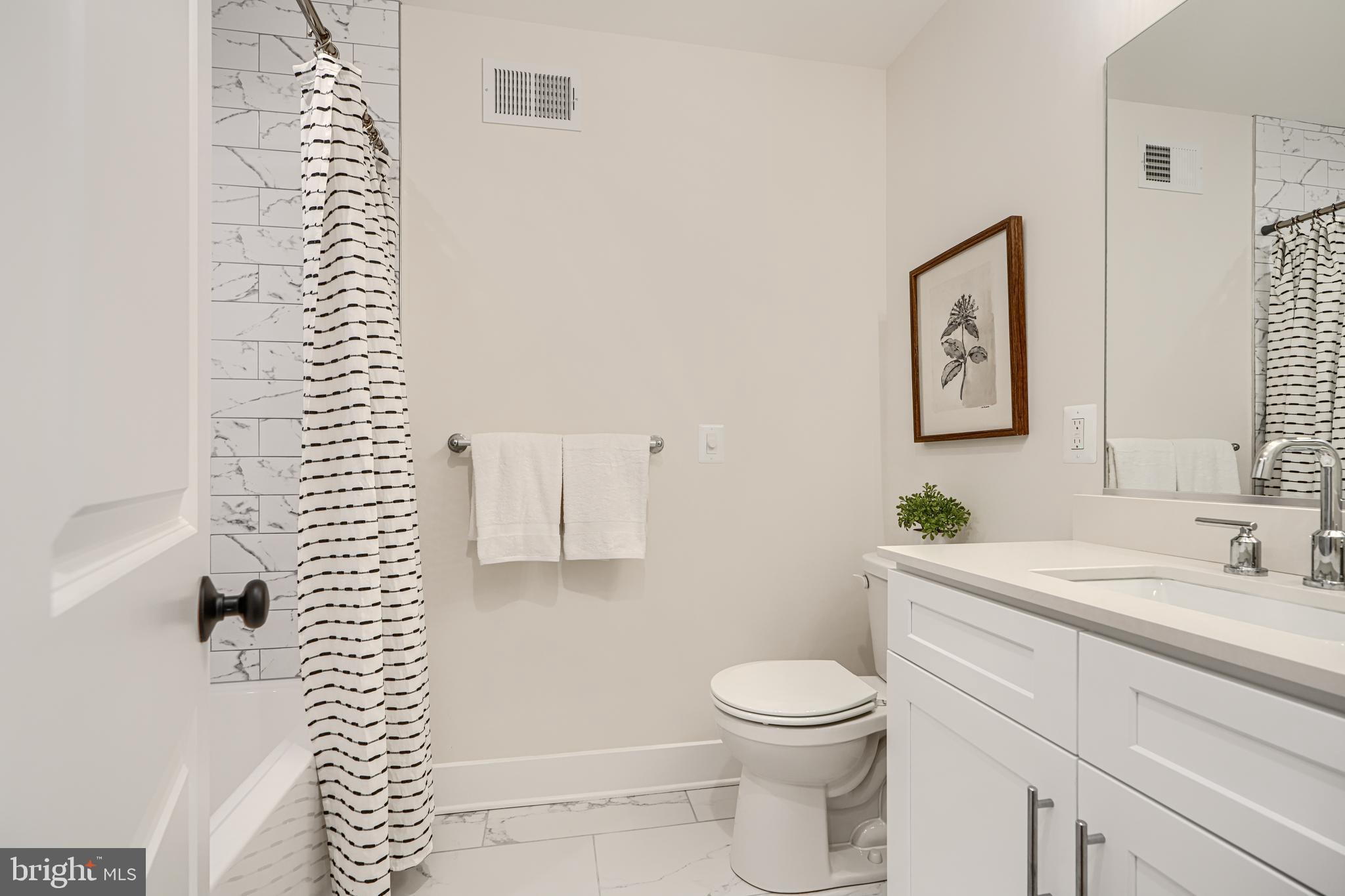 HIGHLANDTOWN - Residential