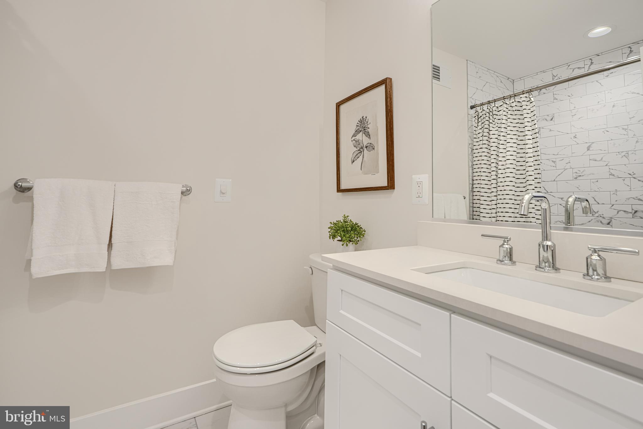 HIGHLANDTOWN - Residential