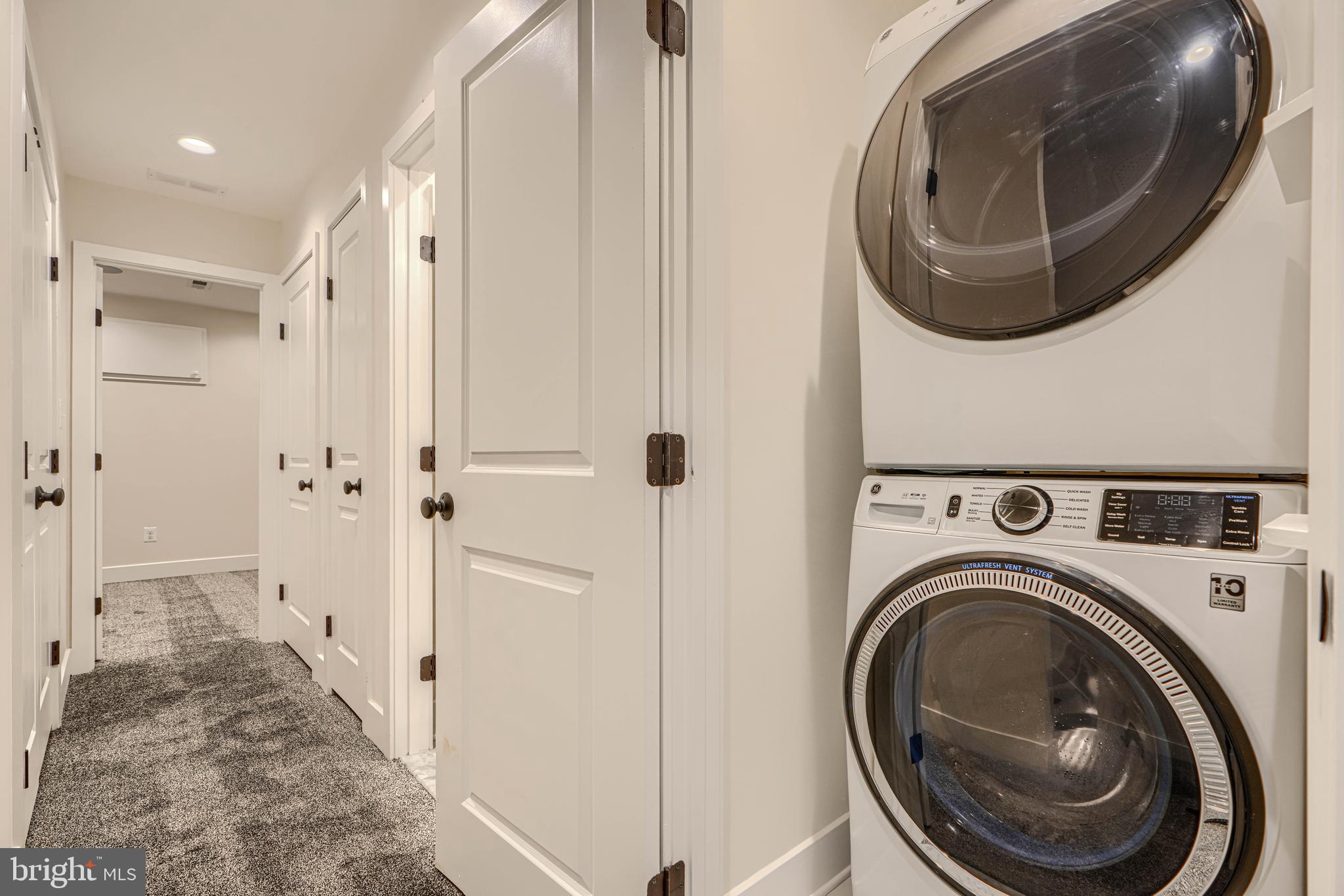 HIGHLANDTOWN - Residential