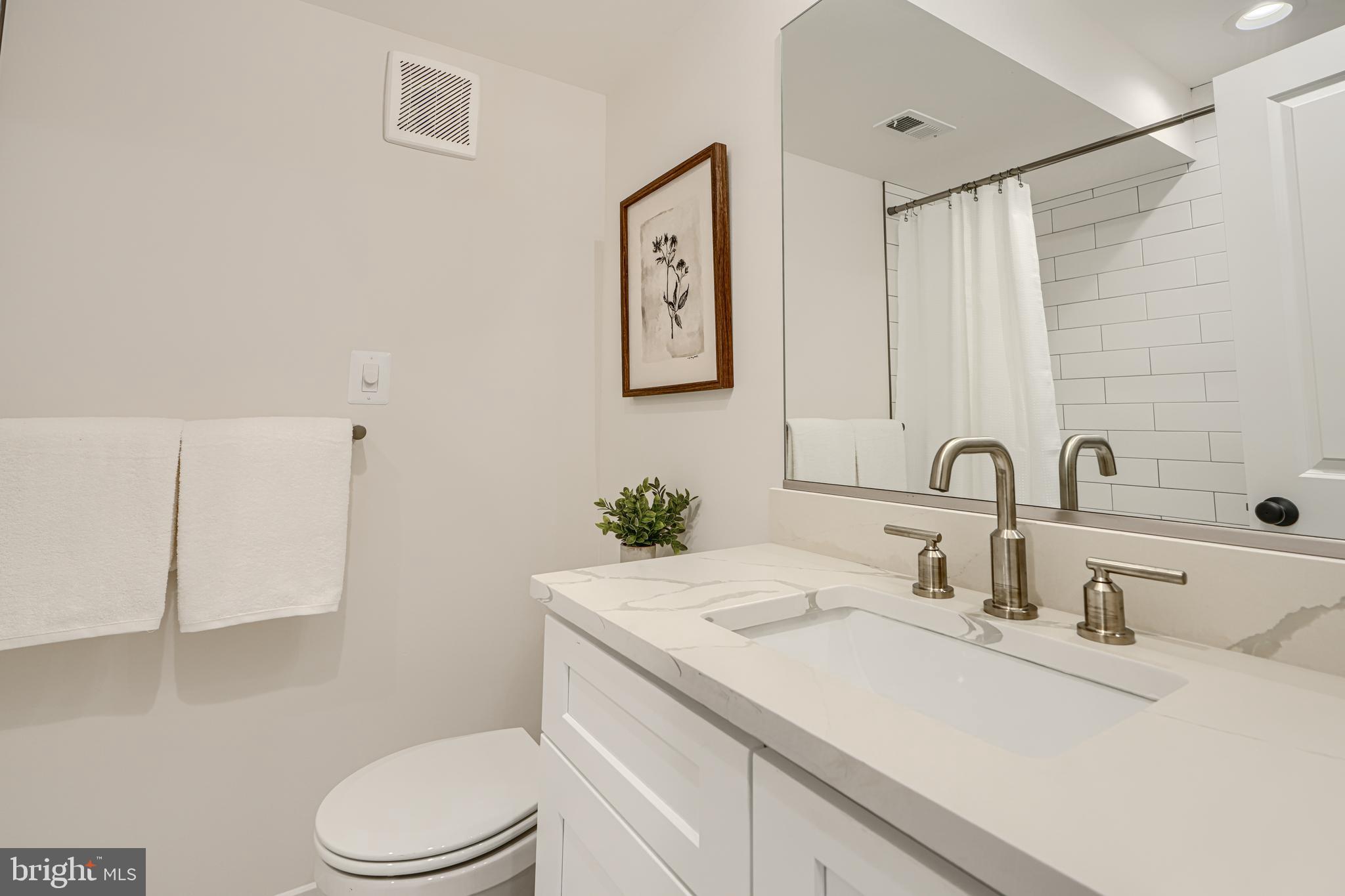 HIGHLANDTOWN - Residential