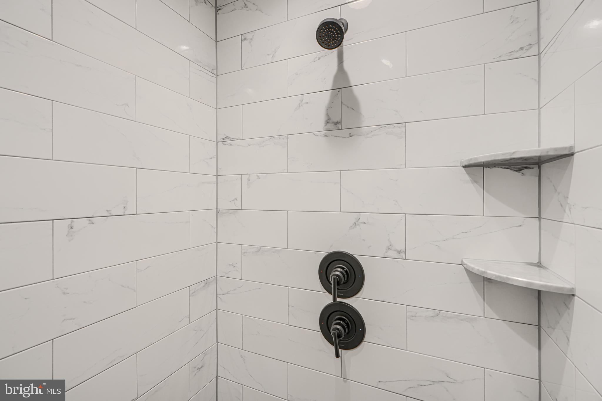 HIGHLANDTOWN - Residential