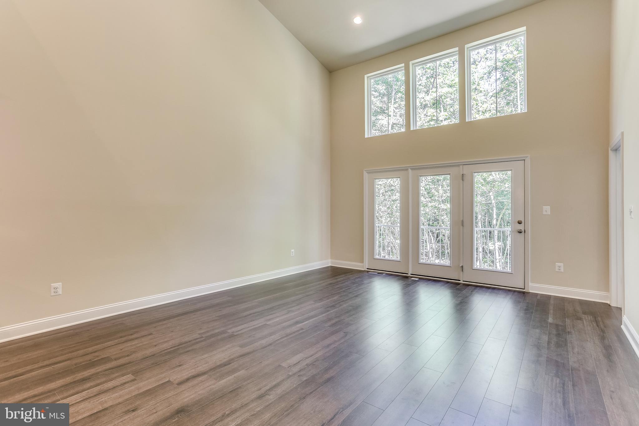 HOLLY RIDGE - Residential