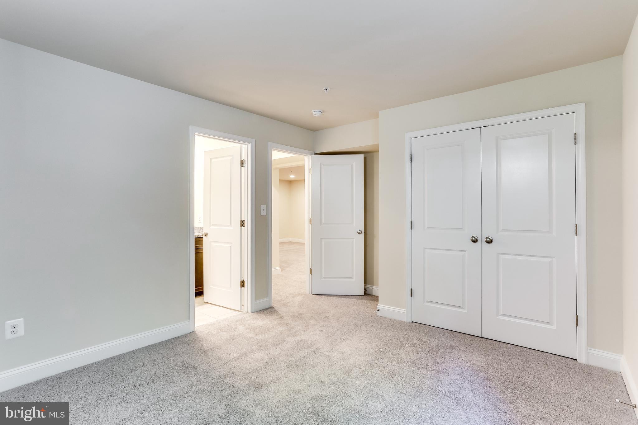 HOLLY RIDGE - Residential