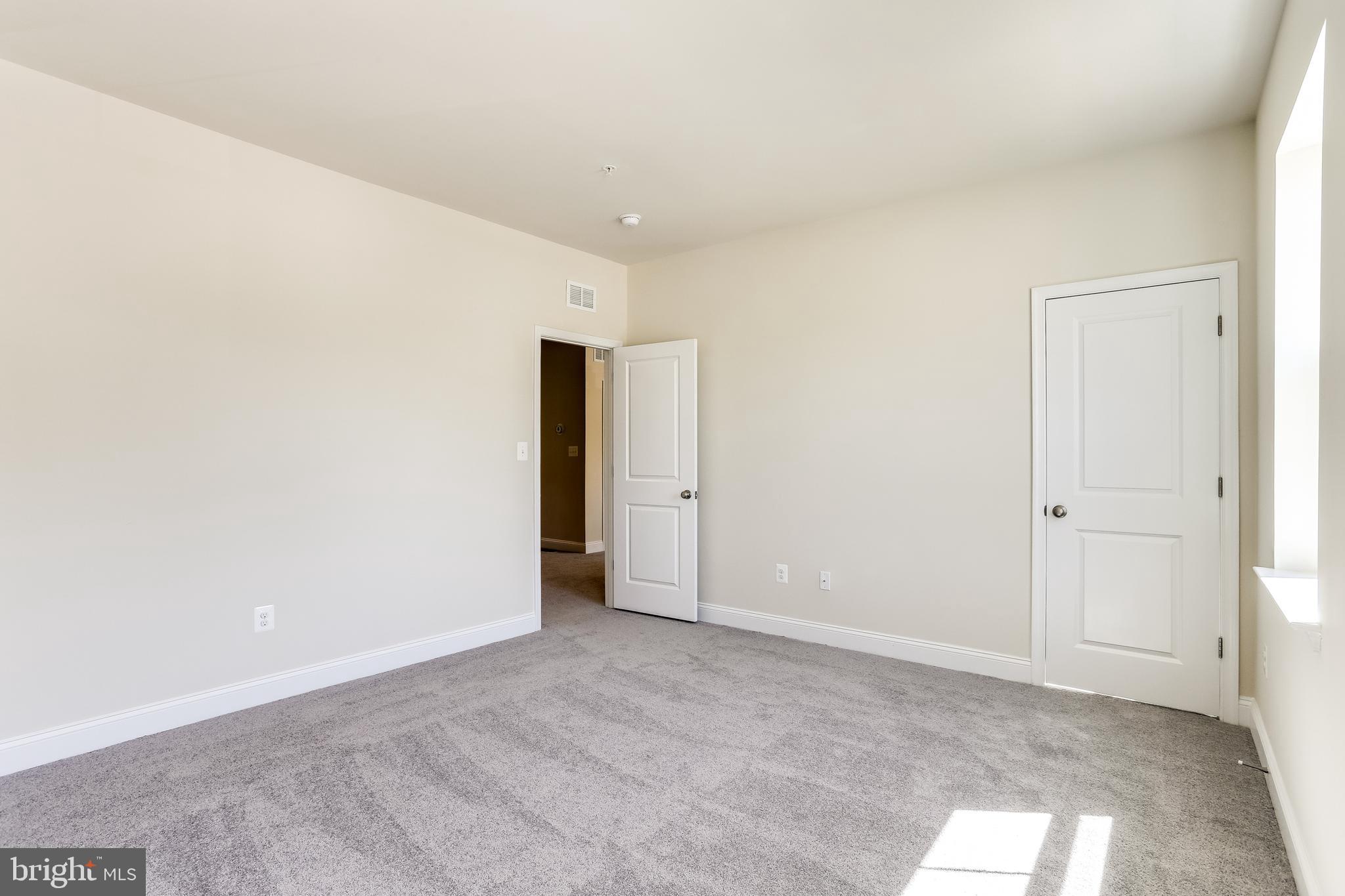 HOLLY RIDGE - Residential