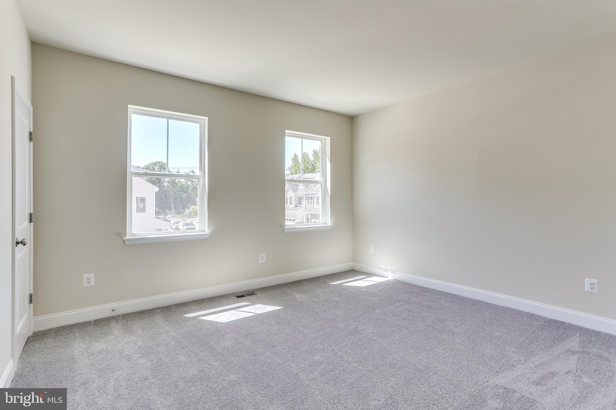 HOLLY RIDGE - Residential