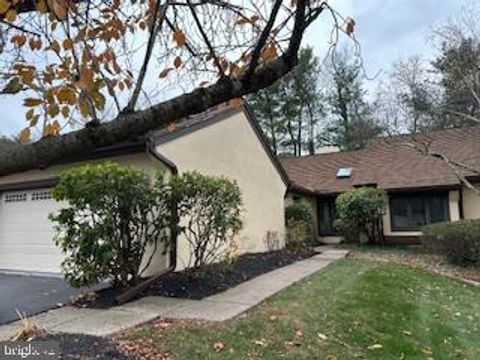 6 STEEPLECHASE LANE BLUE BELL PA 19422