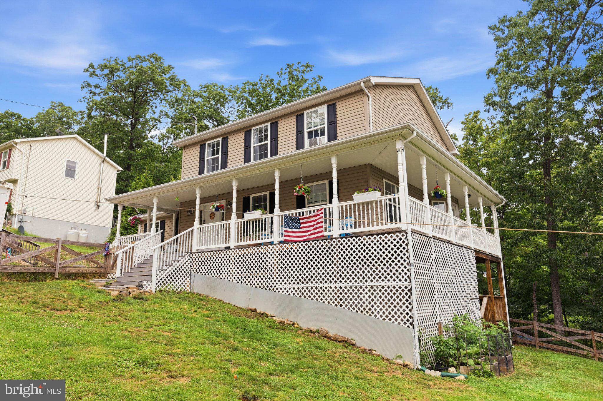 900 ENFIELD DRIVE