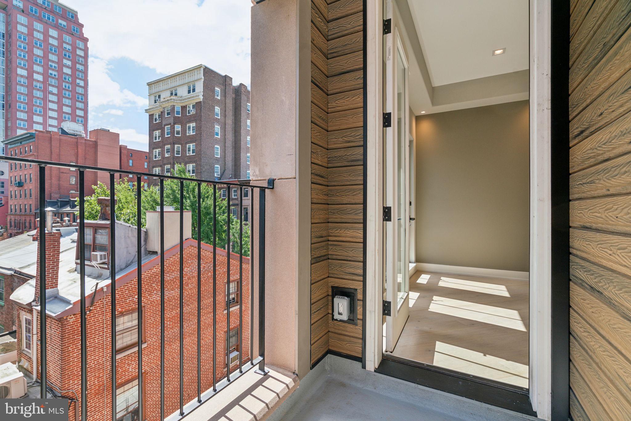 RITTENHOUSE SQUARE - Residential