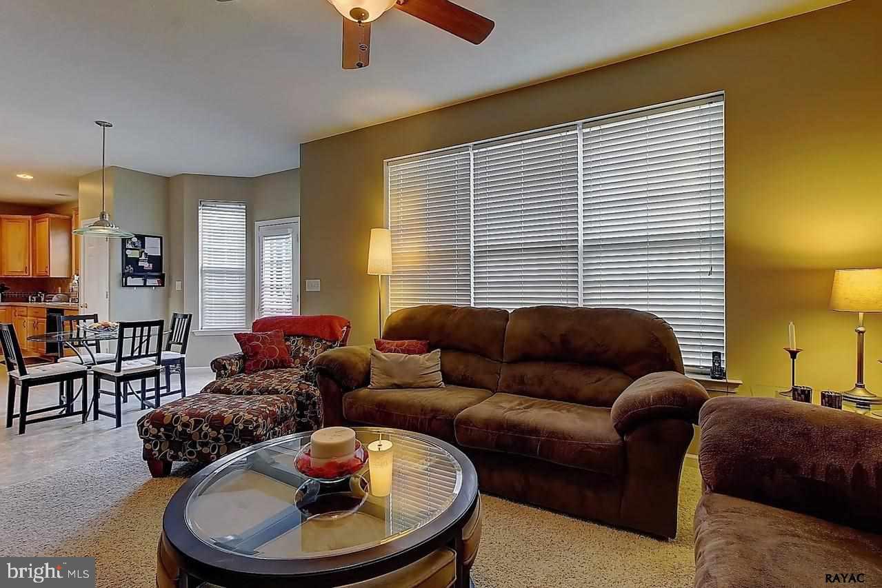 HICKORY RIDGE - Residential