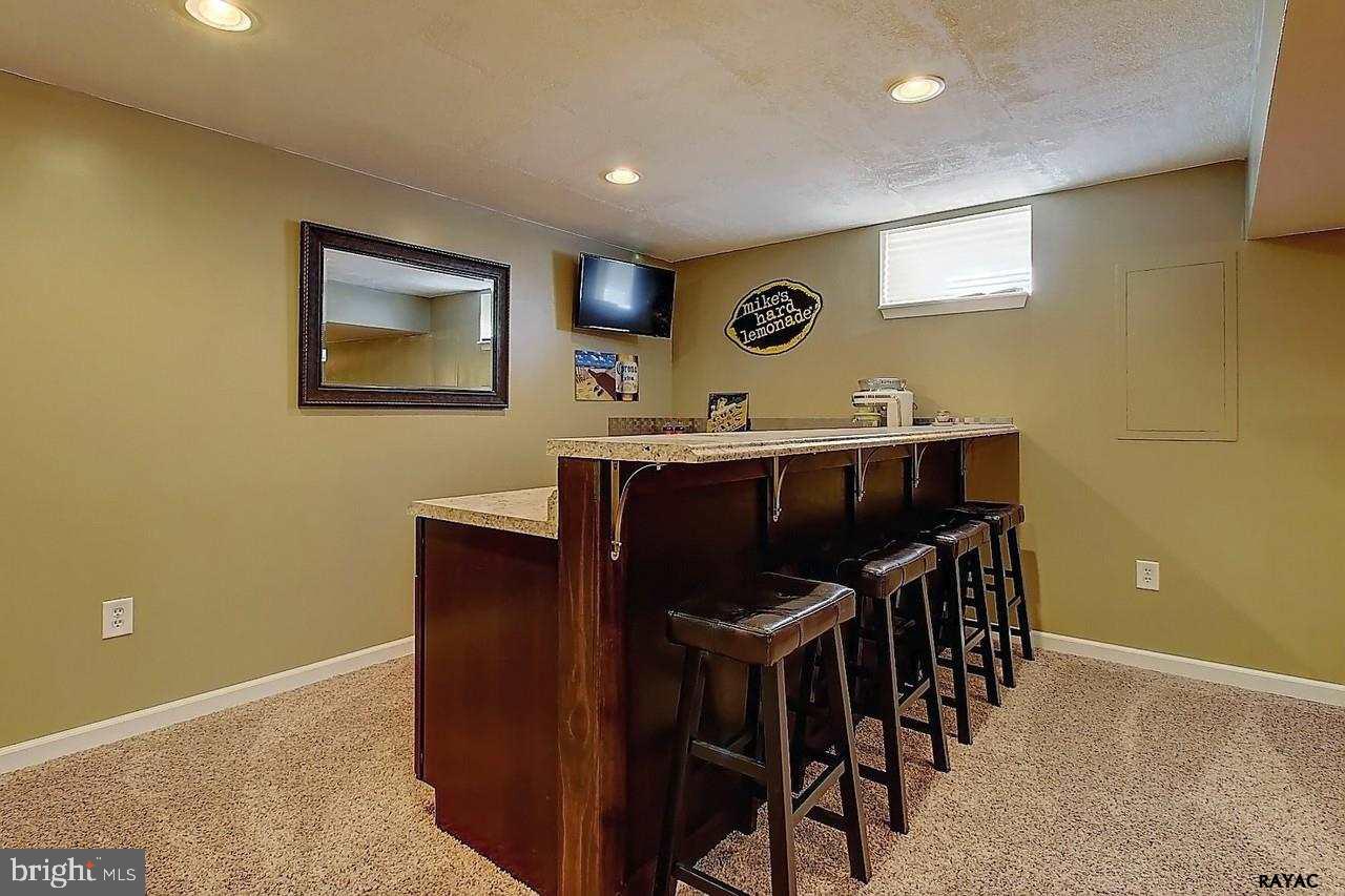 HICKORY RIDGE - Residential