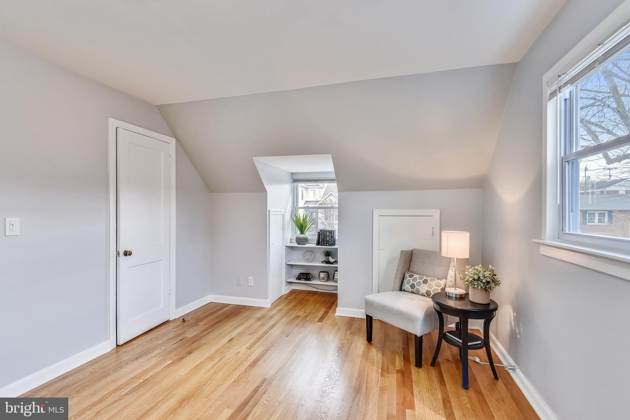 BERKSHIRE OAKWOOD - Residential