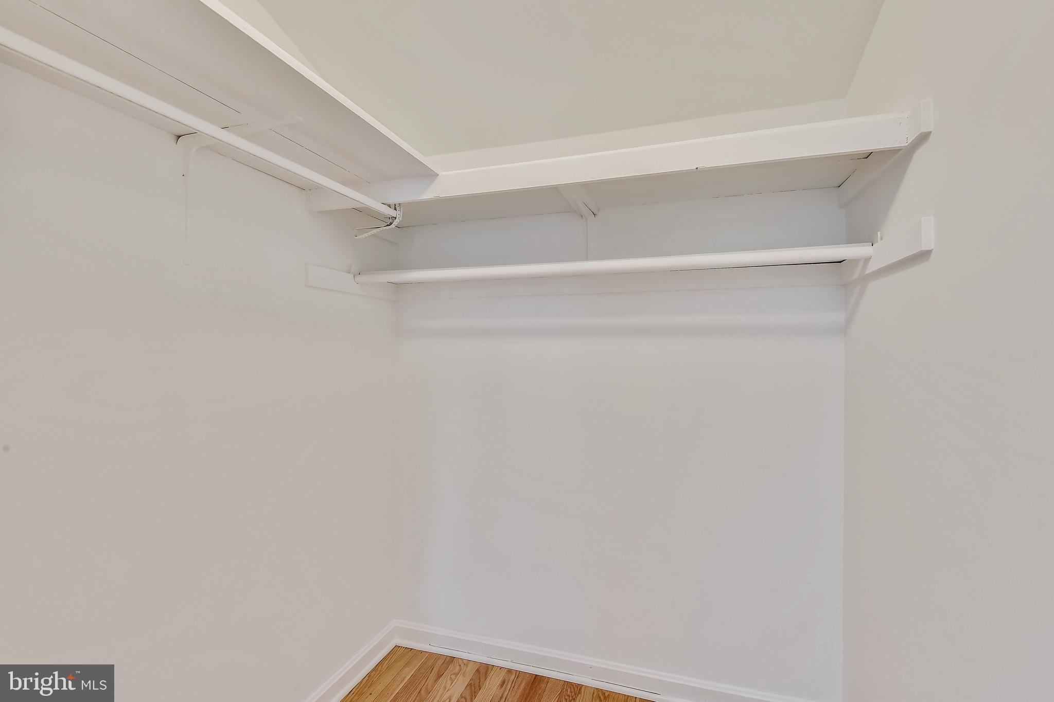 BERKSHIRE OAKWOOD - Residential