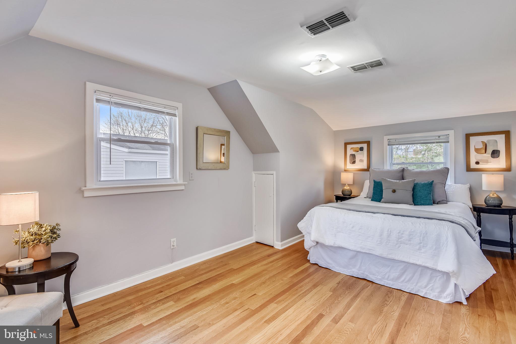 BERKSHIRE OAKWOOD - Residential