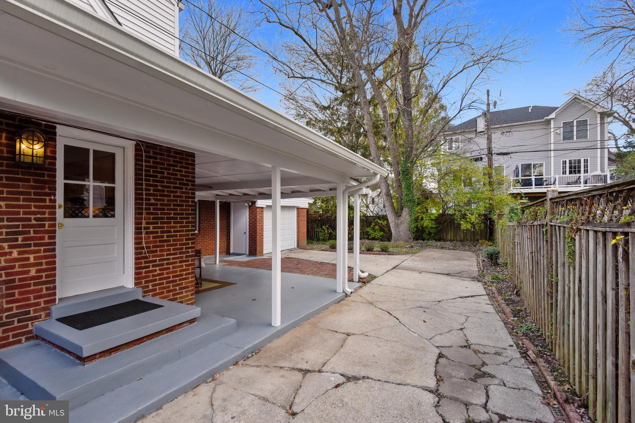 BERKSHIRE OAKWOOD - Residential