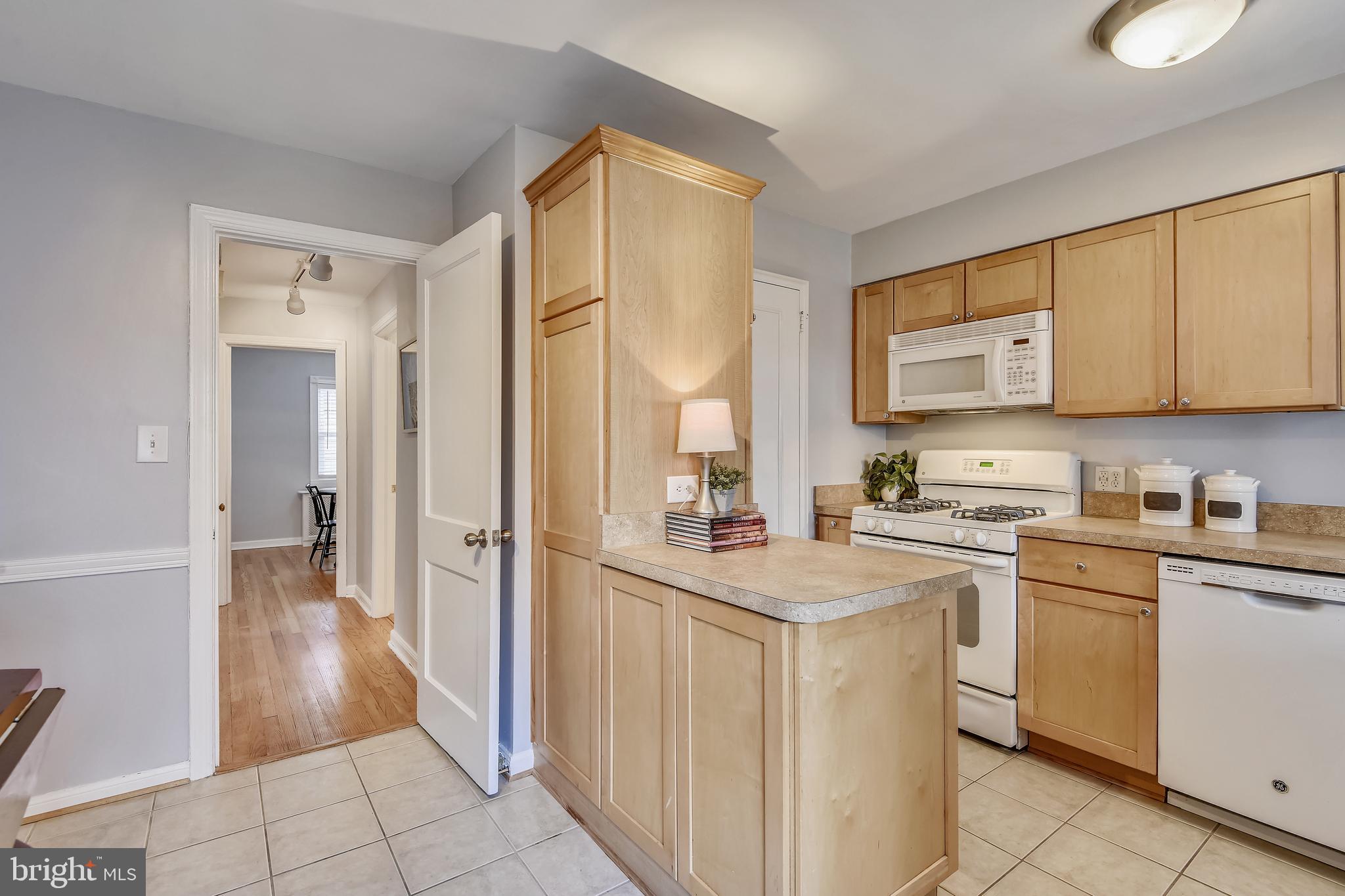 BERKSHIRE OAKWOOD - Residential