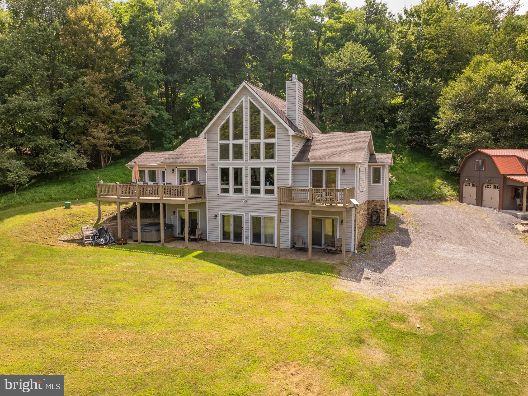 HOLIDAY HILL - Residential