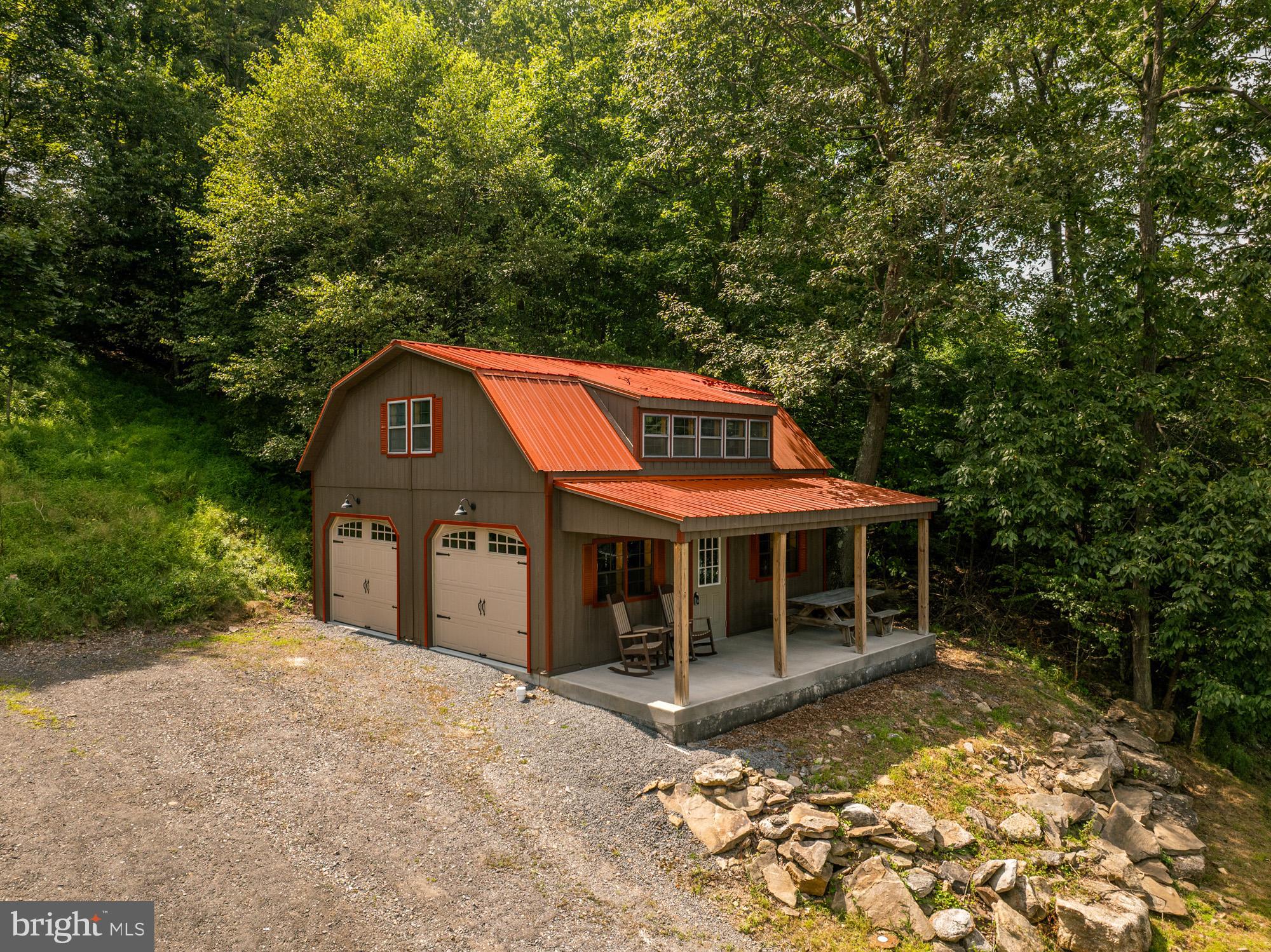 HOLIDAY HILL - Residential