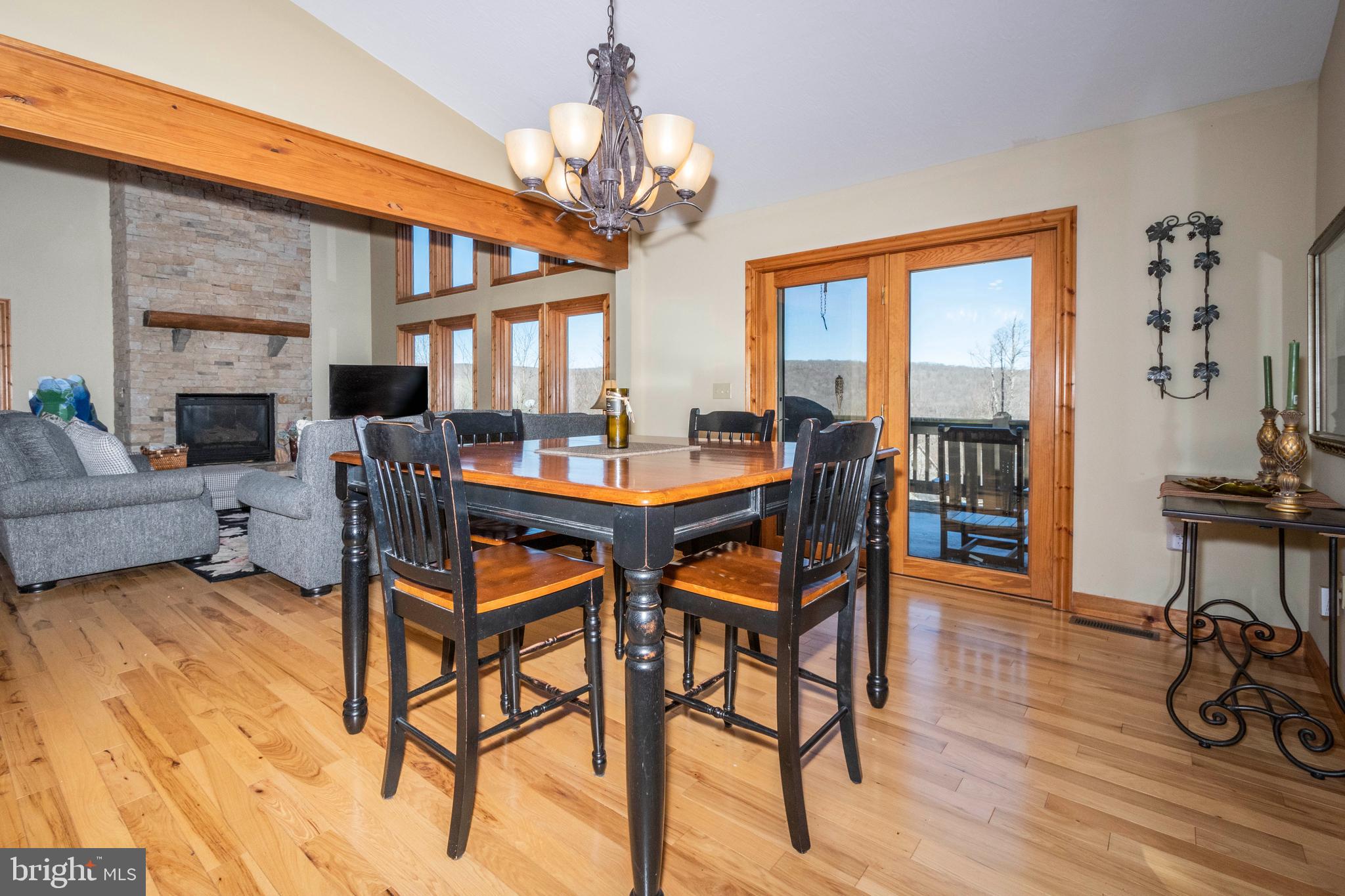 HOLIDAY HILL - Residential