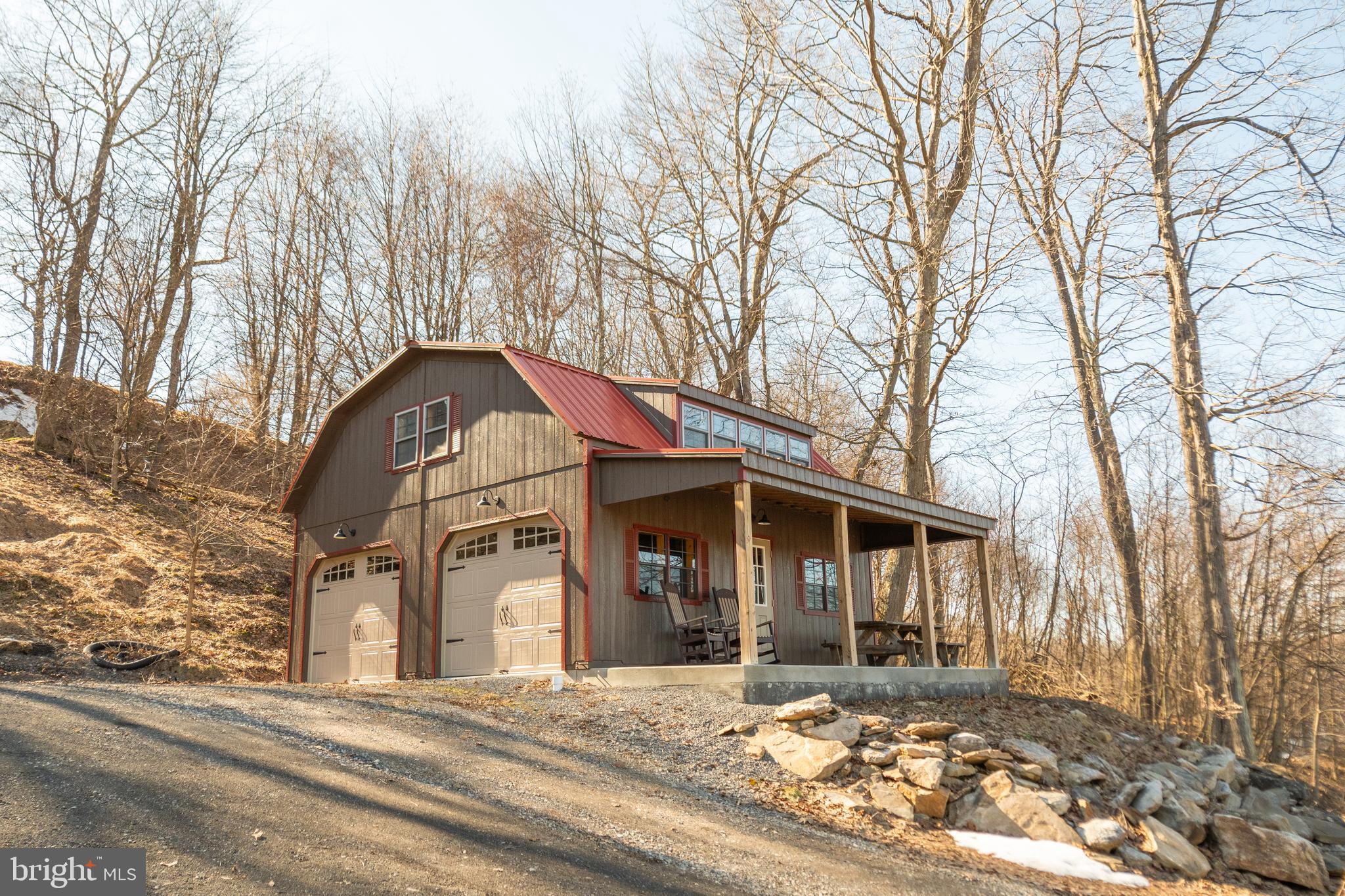 HOLIDAY HILL - Residential