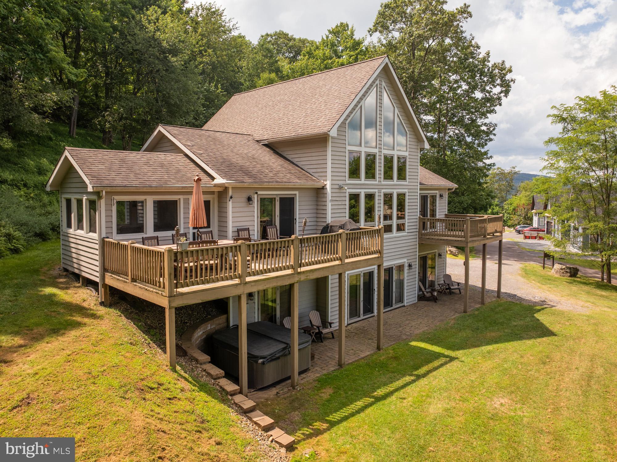 HOLIDAY HILL - Residential