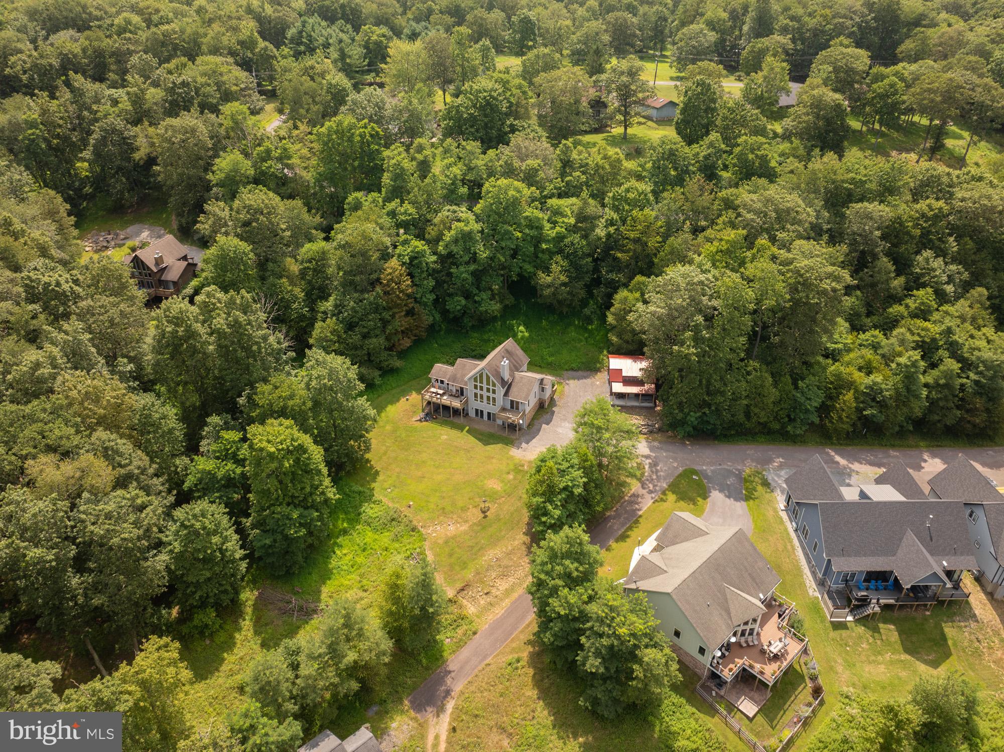 HOLIDAY HILL - Residential