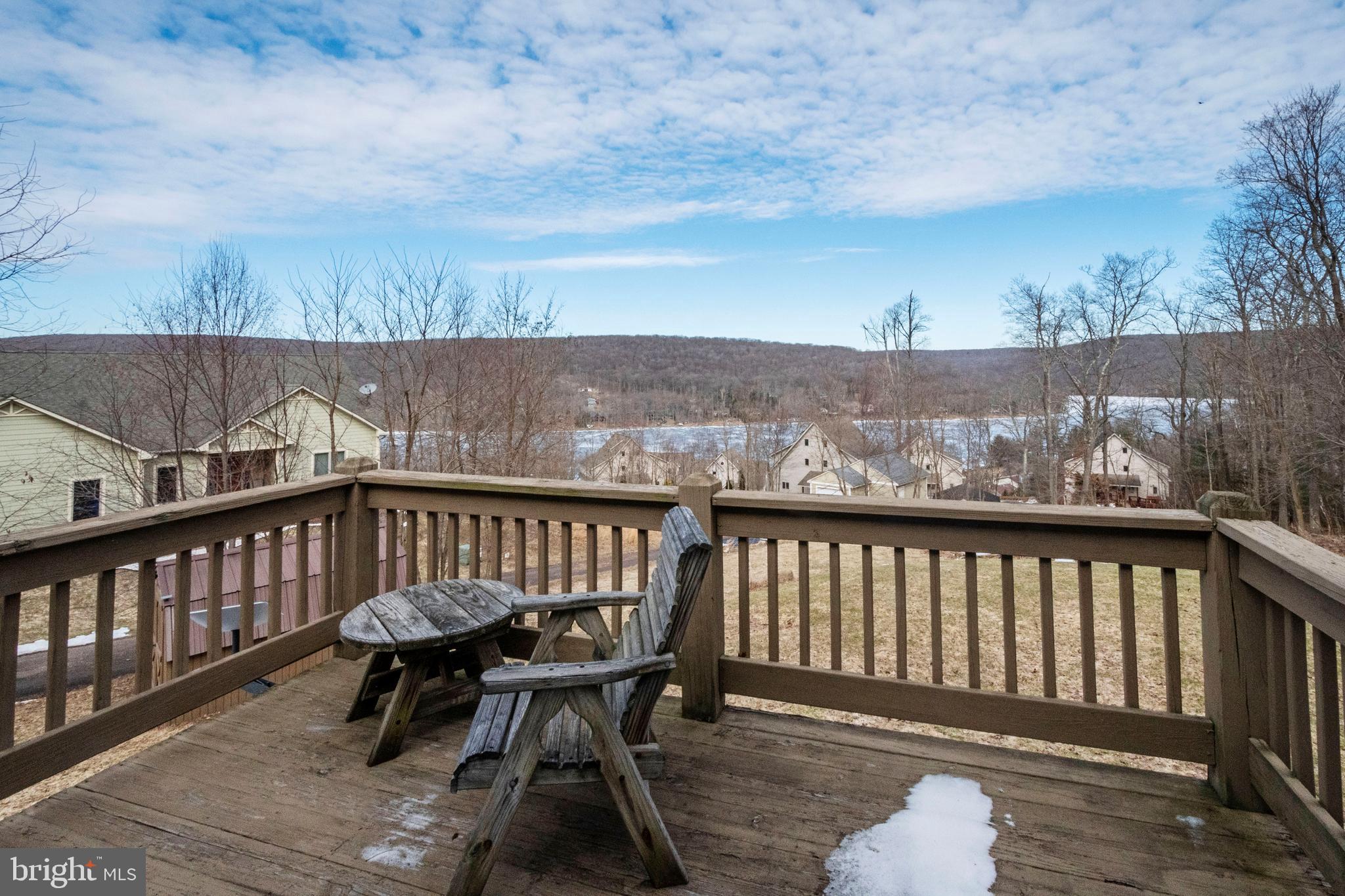 HOLIDAY HILL - Residential