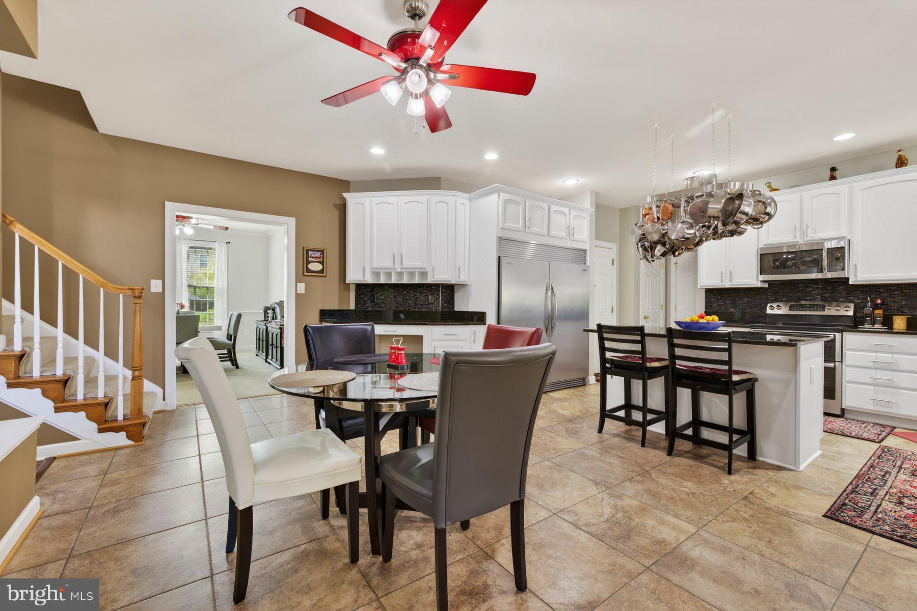 MAPLE VALLEY ESTATES - Residential