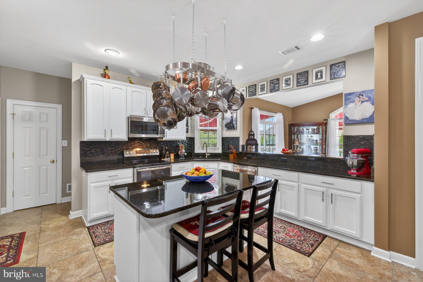 MAPLE VALLEY ESTATES - Residential