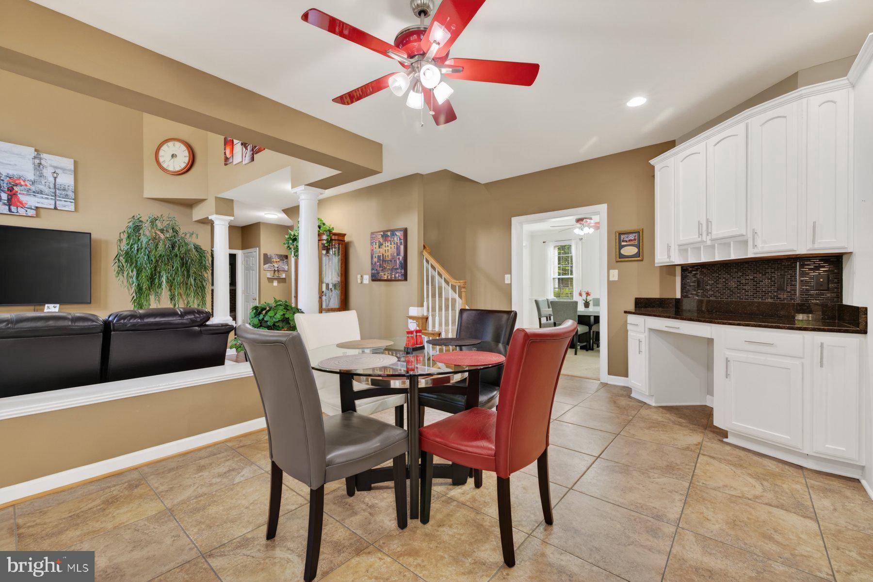 MAPLE VALLEY ESTATES - Residential