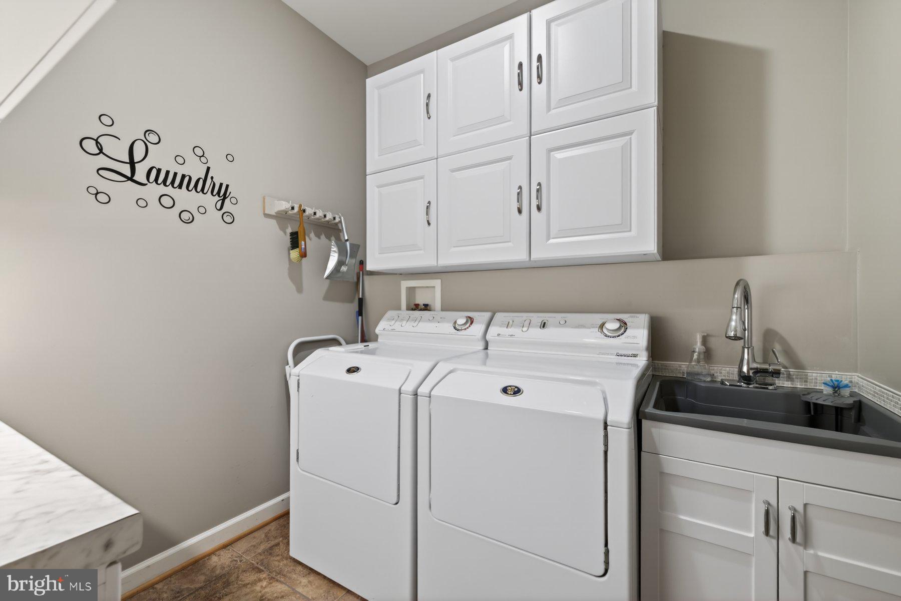 MAPLE VALLEY ESTATES - Residential