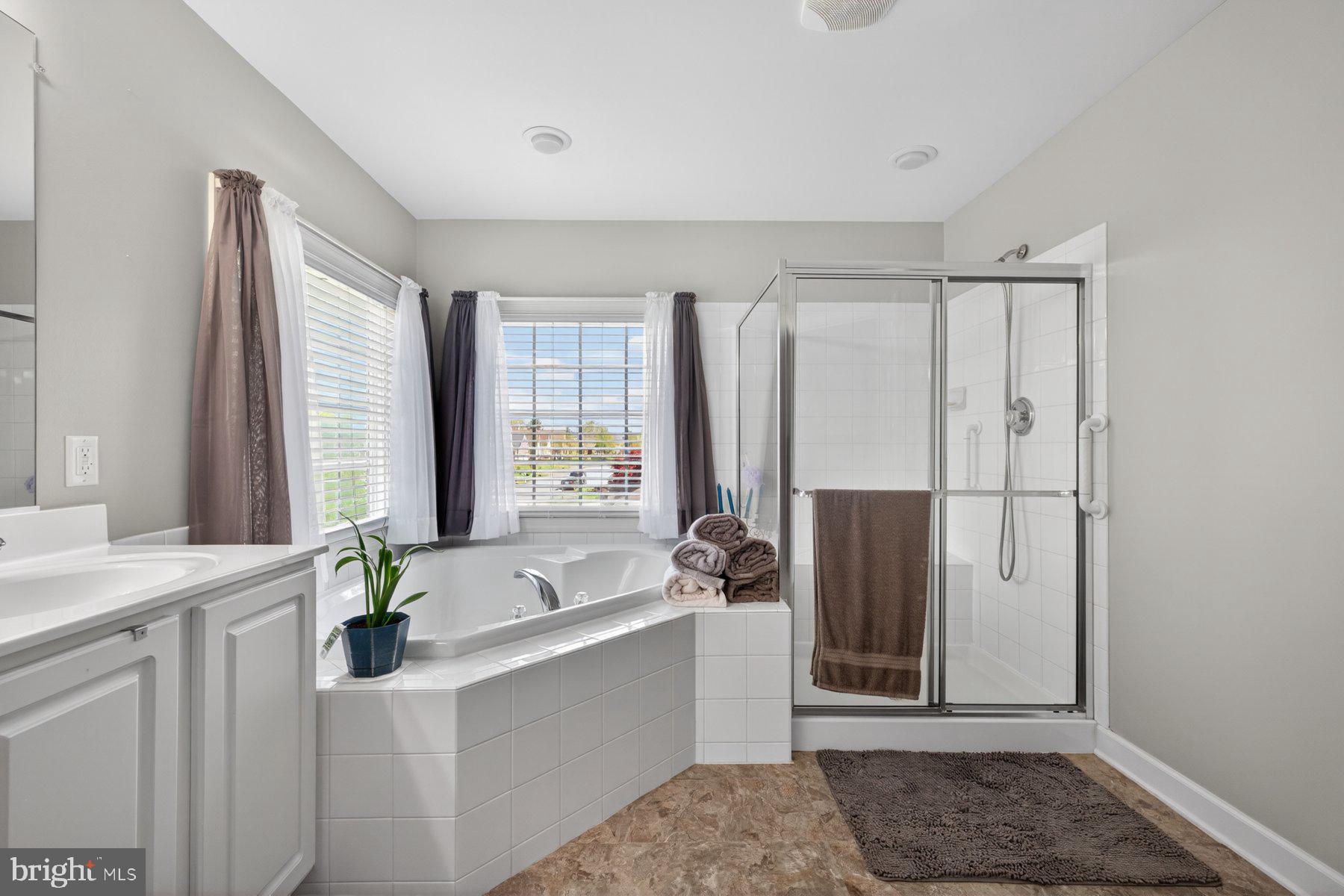 MAPLE VALLEY ESTATES - Residential