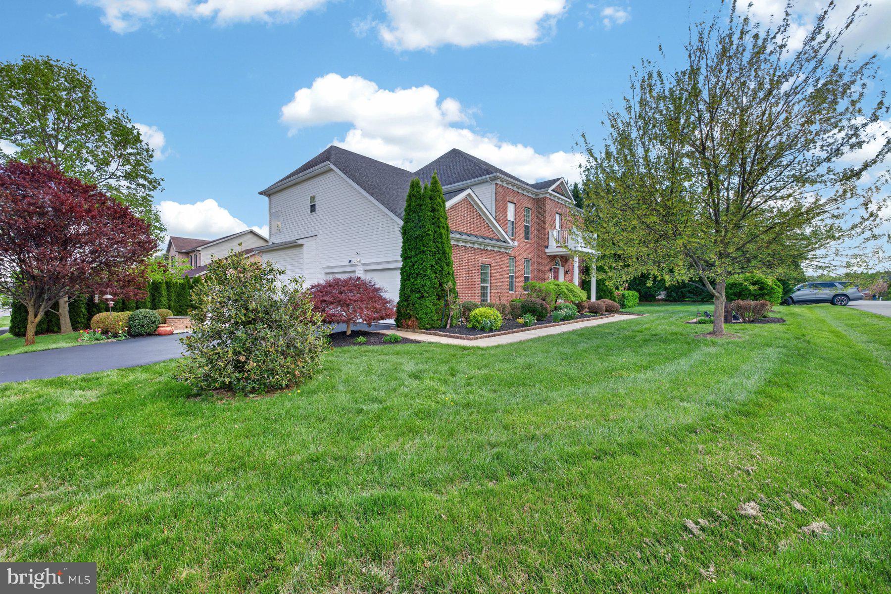 19103 RED MAPLE DRIVE