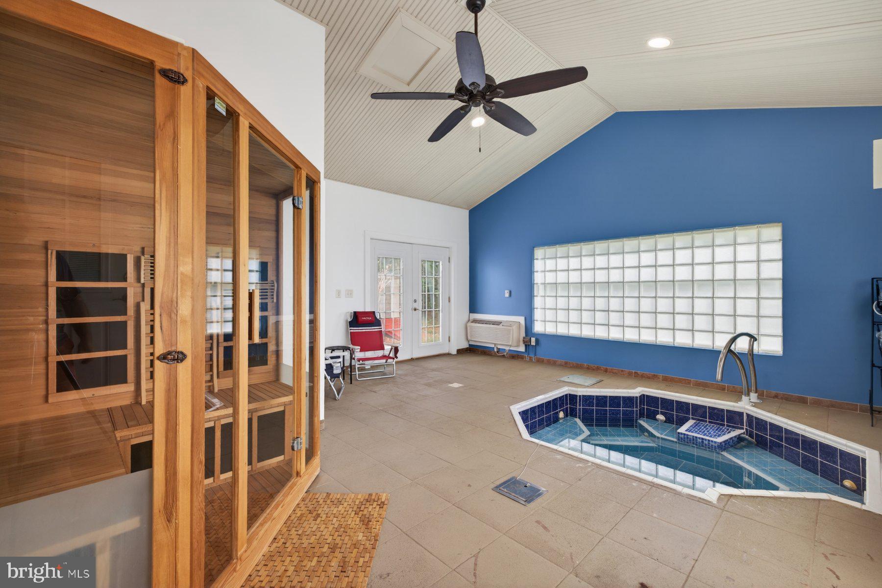 MAPLE VALLEY ESTATES - Residential