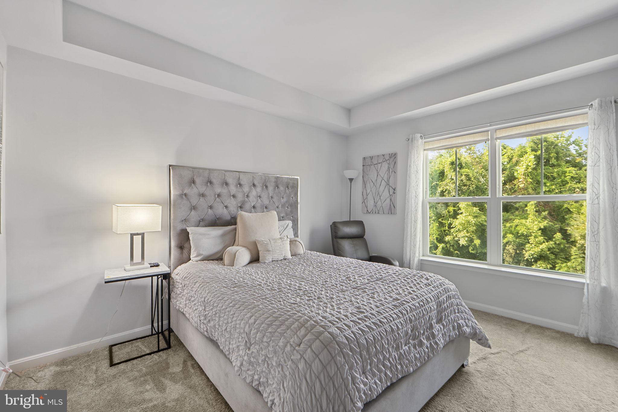 MILLERSVILLE - Residential