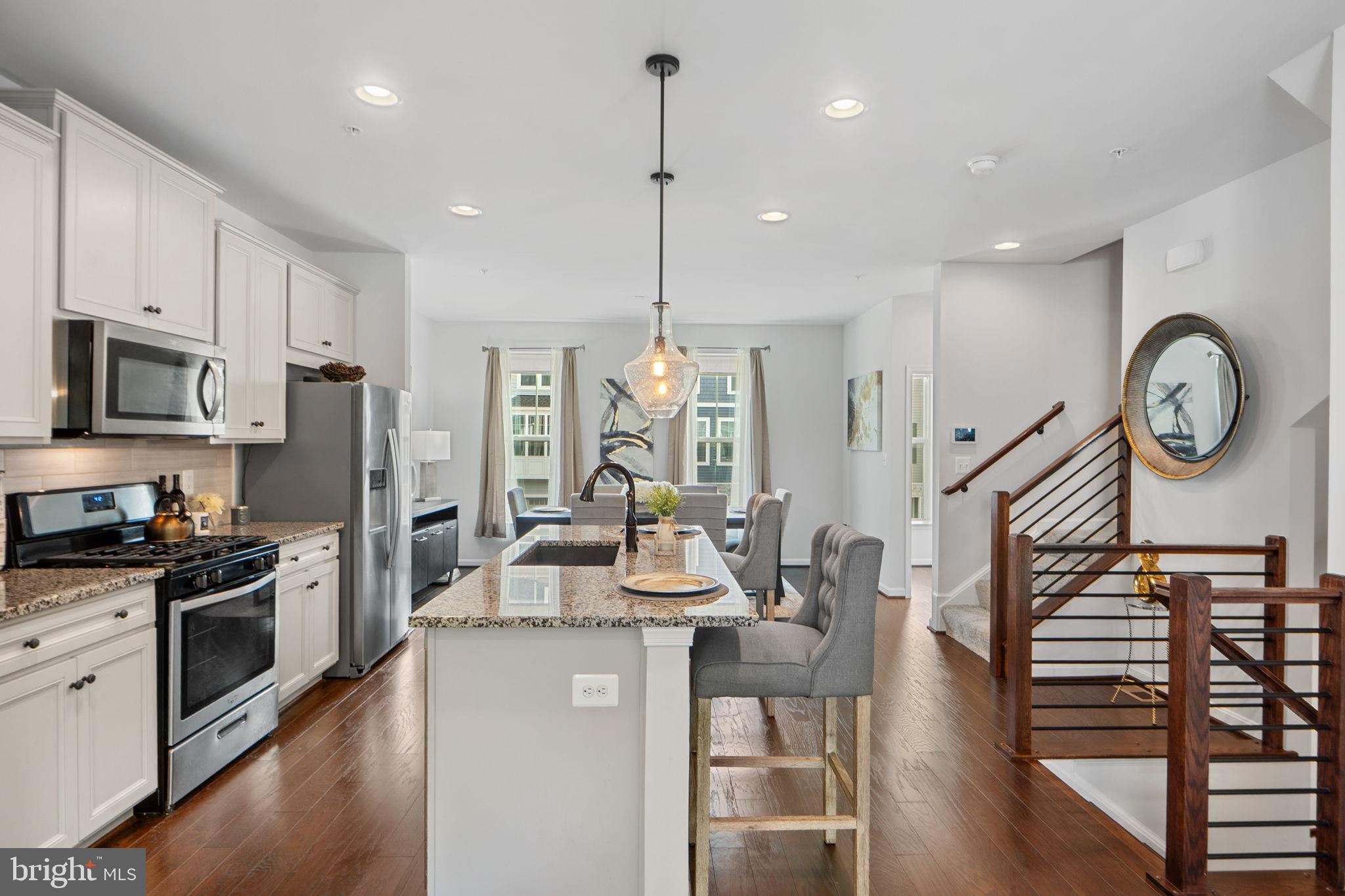 MILLERSVILLE - Residential