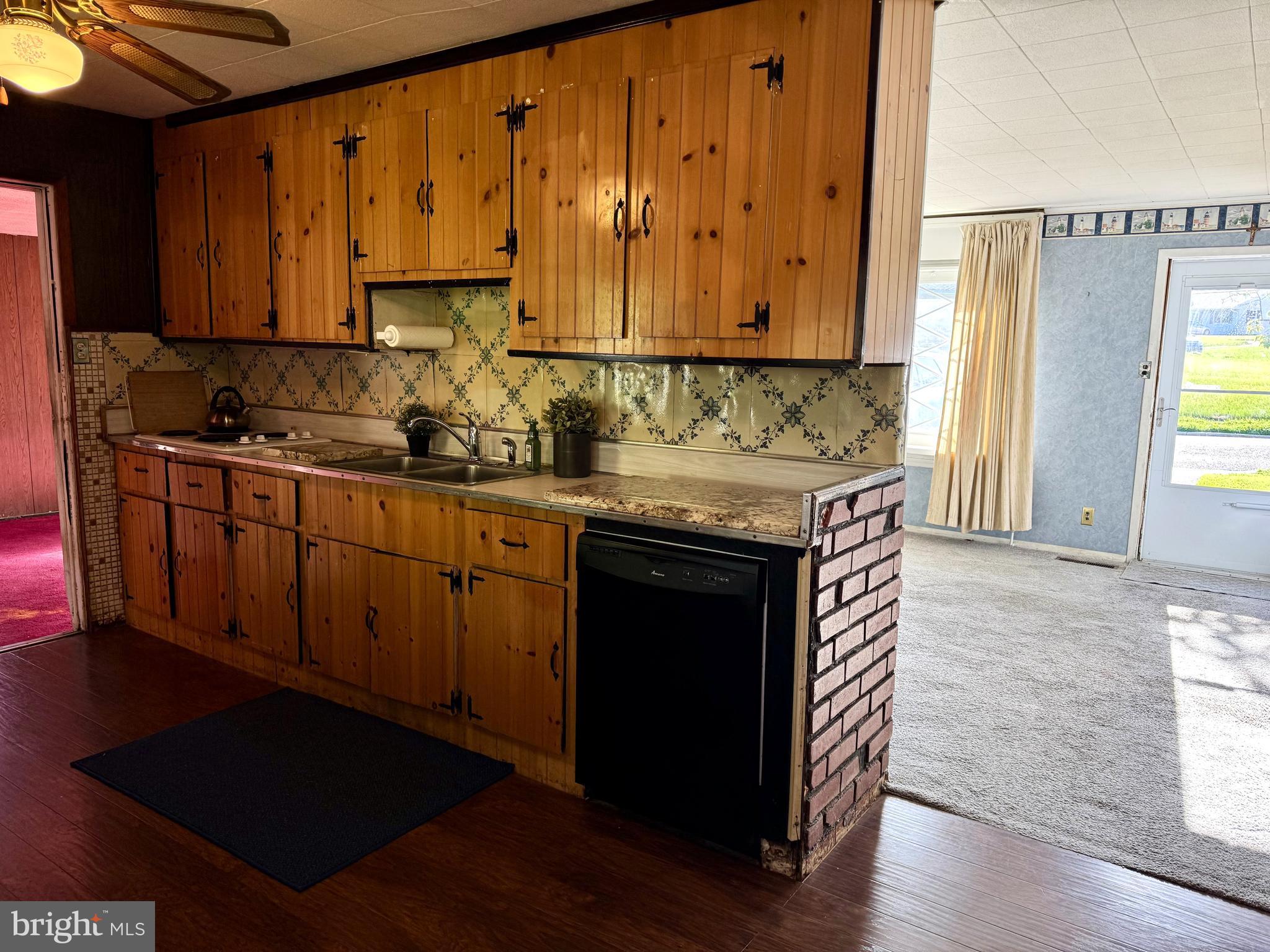 FAIRLESS HILLS - Residential