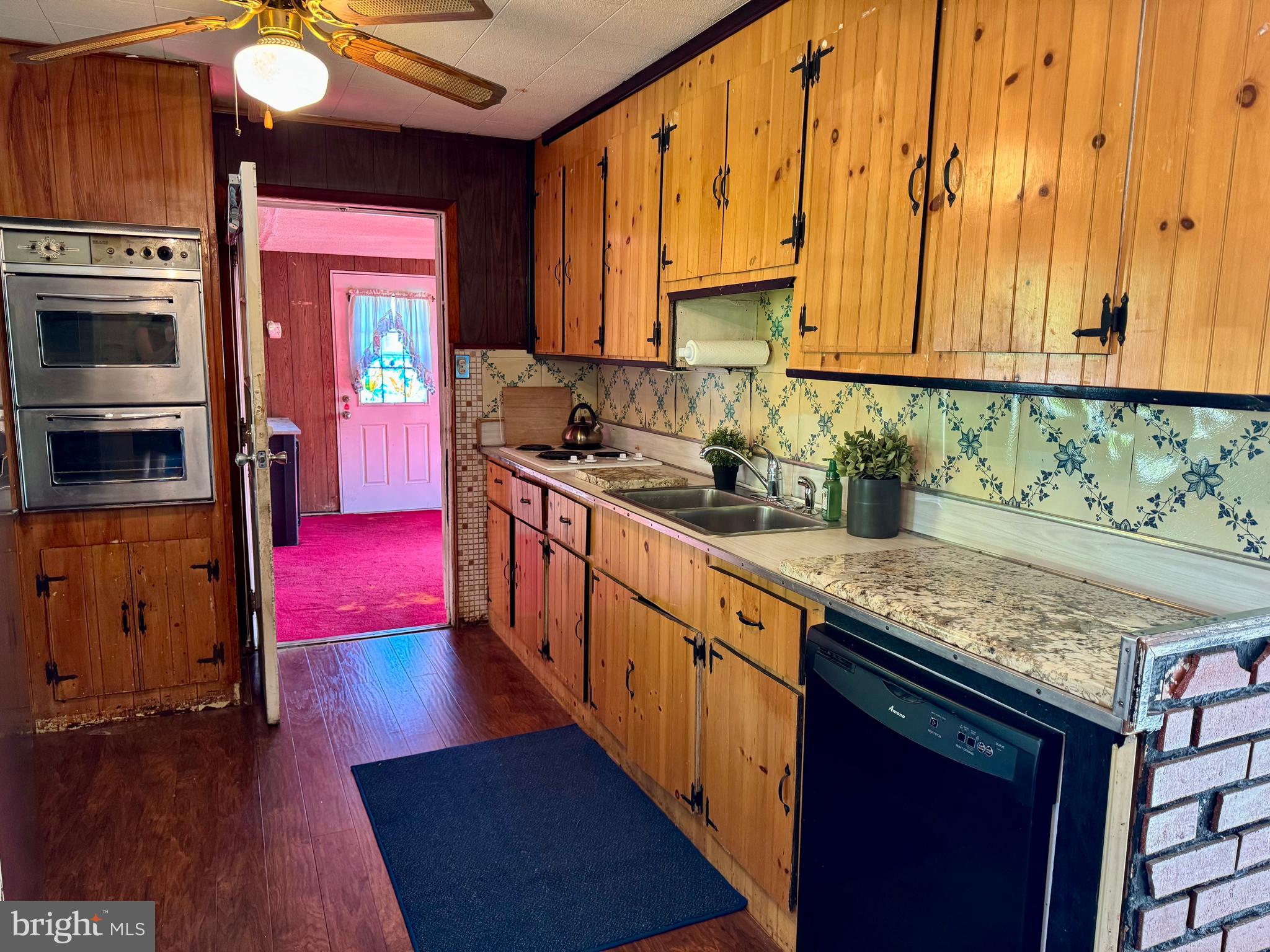 FAIRLESS HILLS - Residential