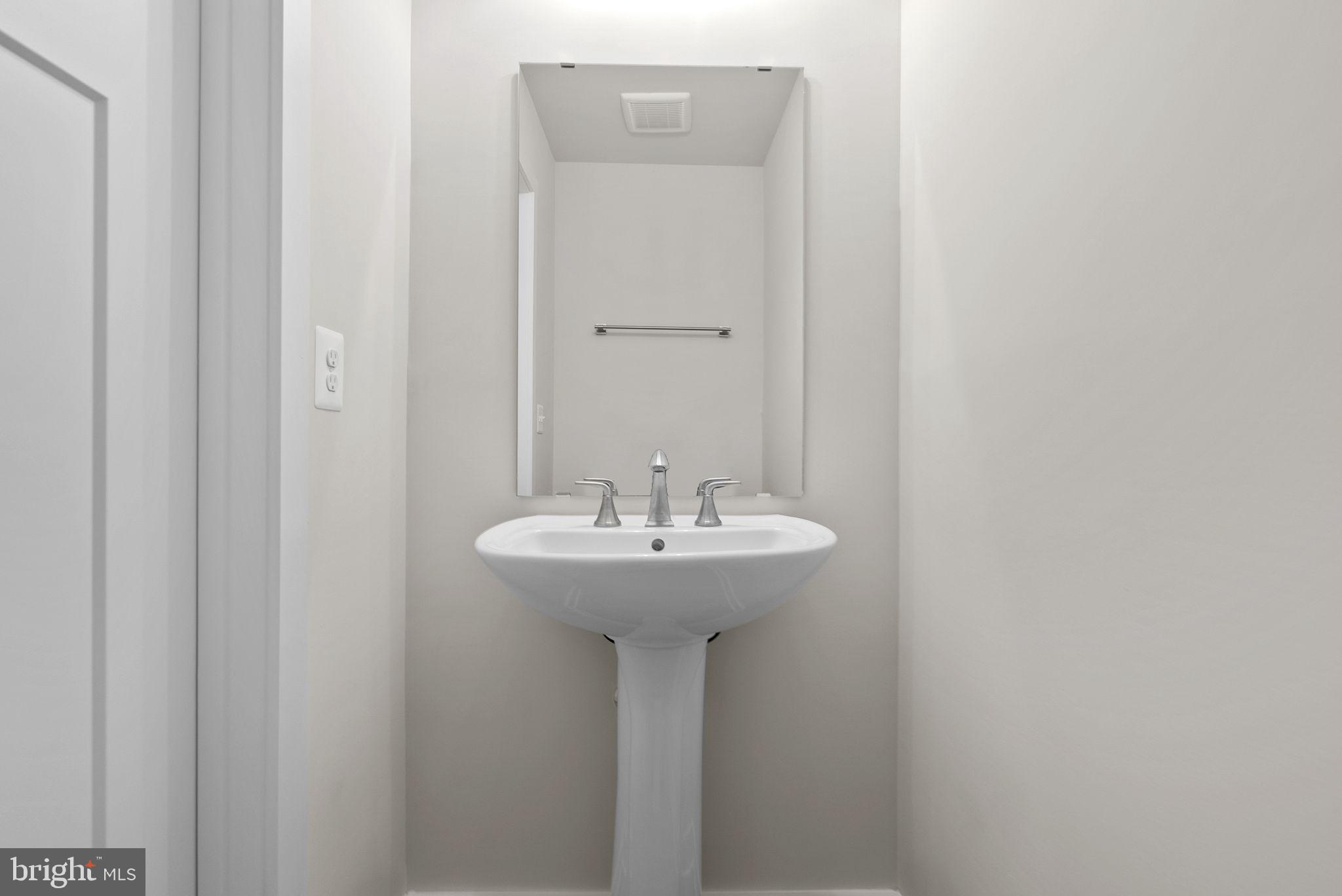 HUNTWELL WEST - Residential