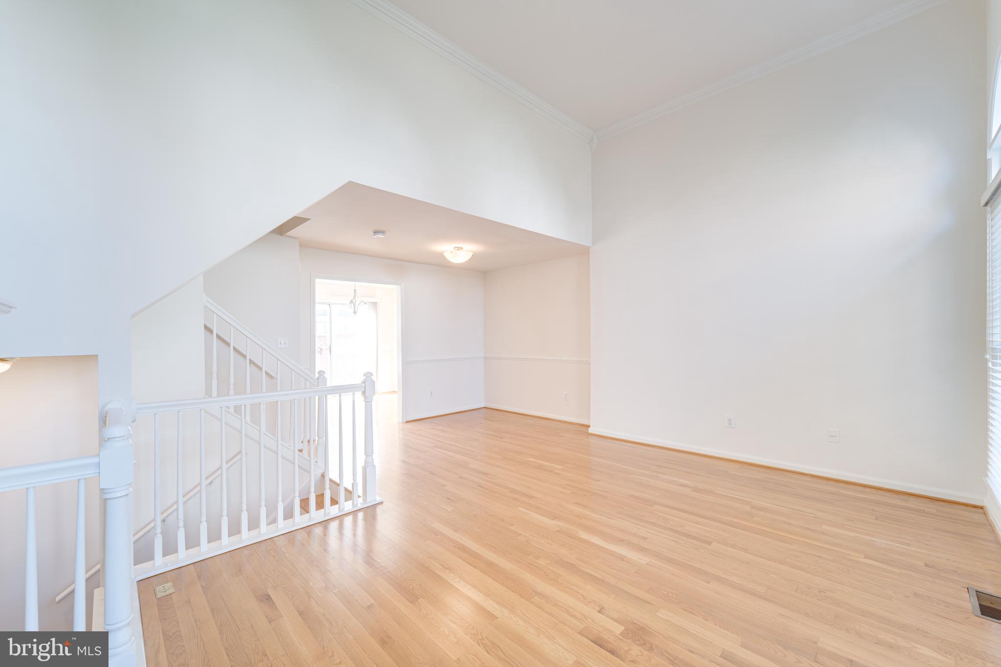 STONEGATE MEWS - Residential Lease