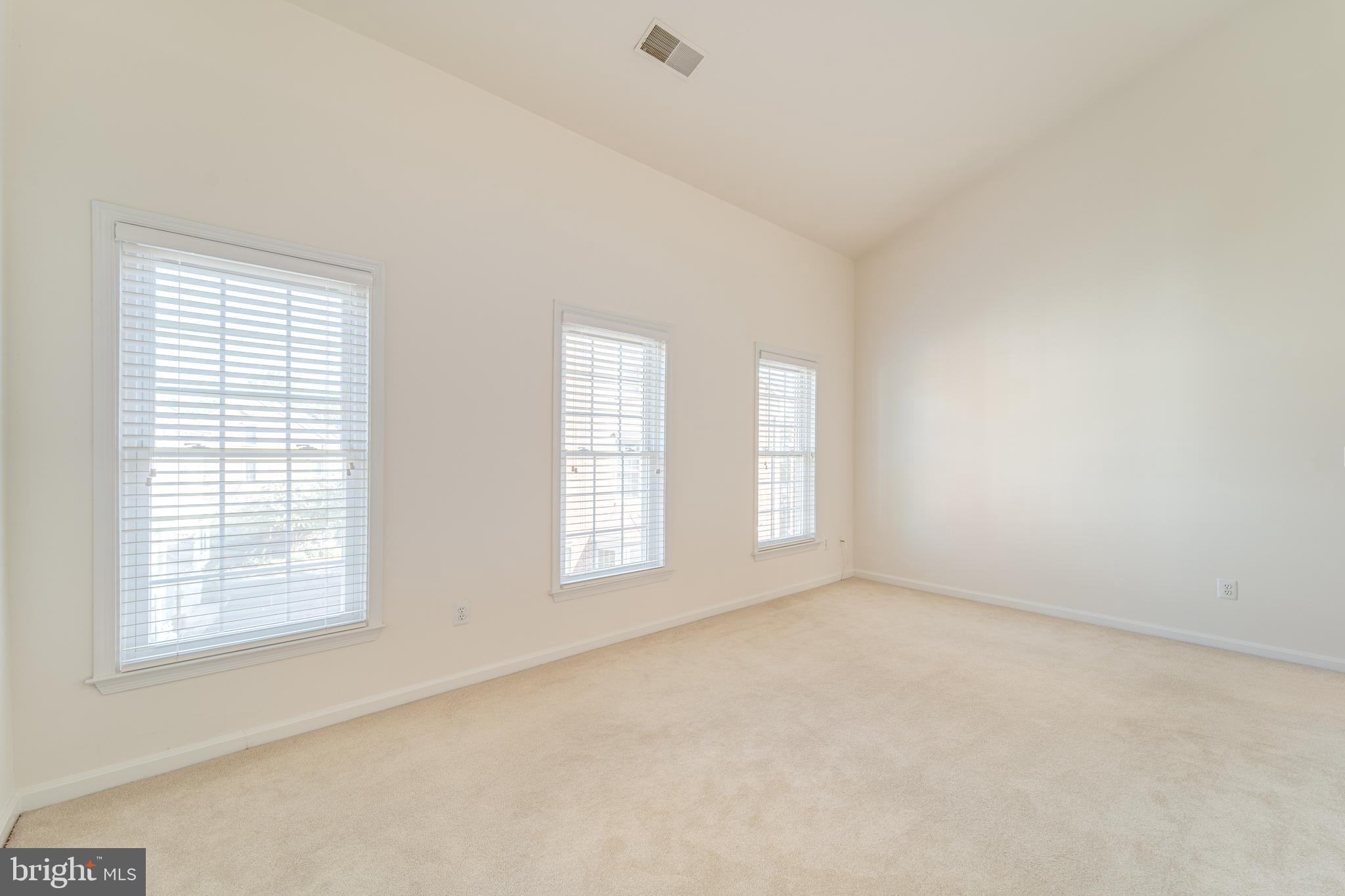 STONEGATE MEWS - Residential Lease