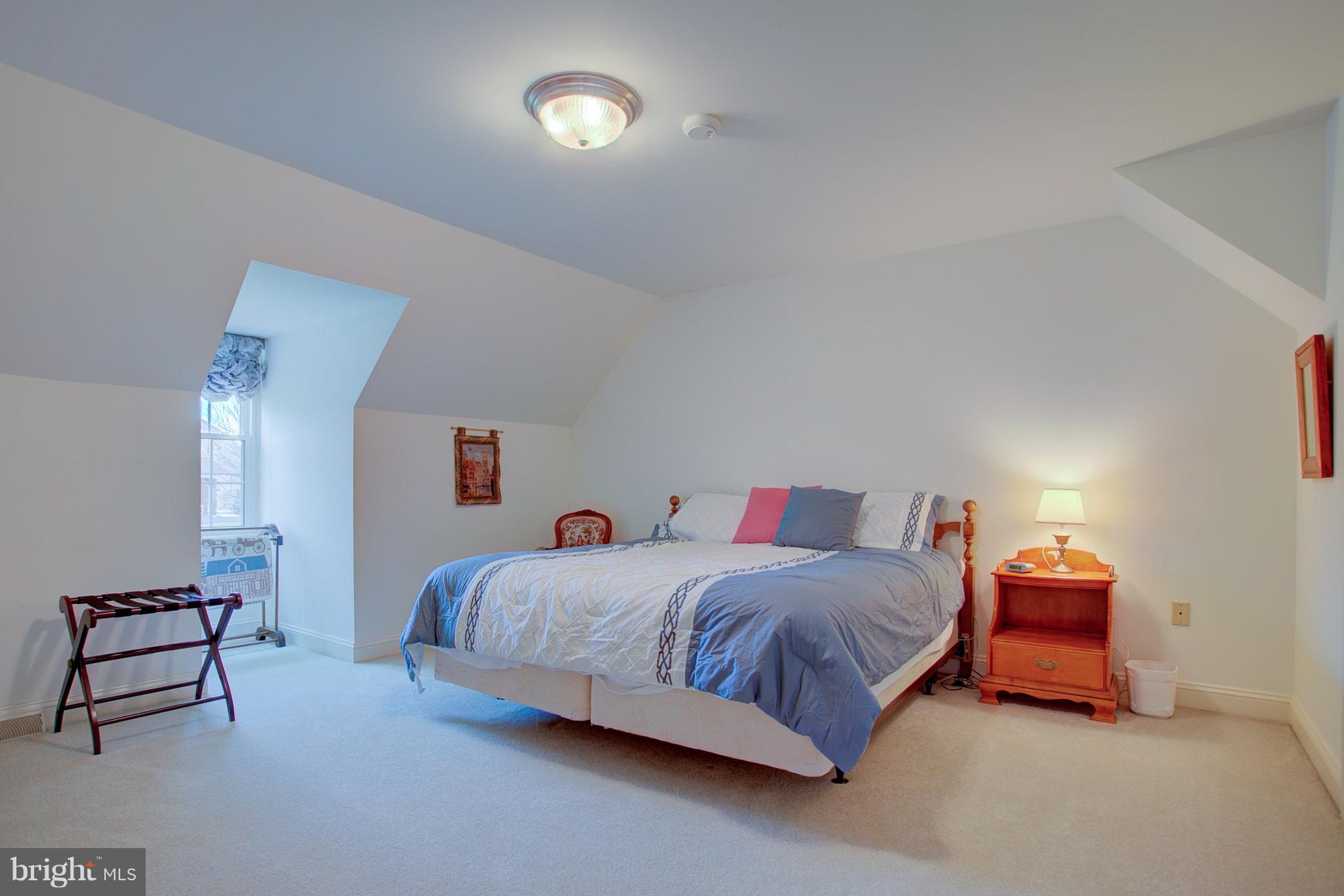 STONEHENGE - Residential