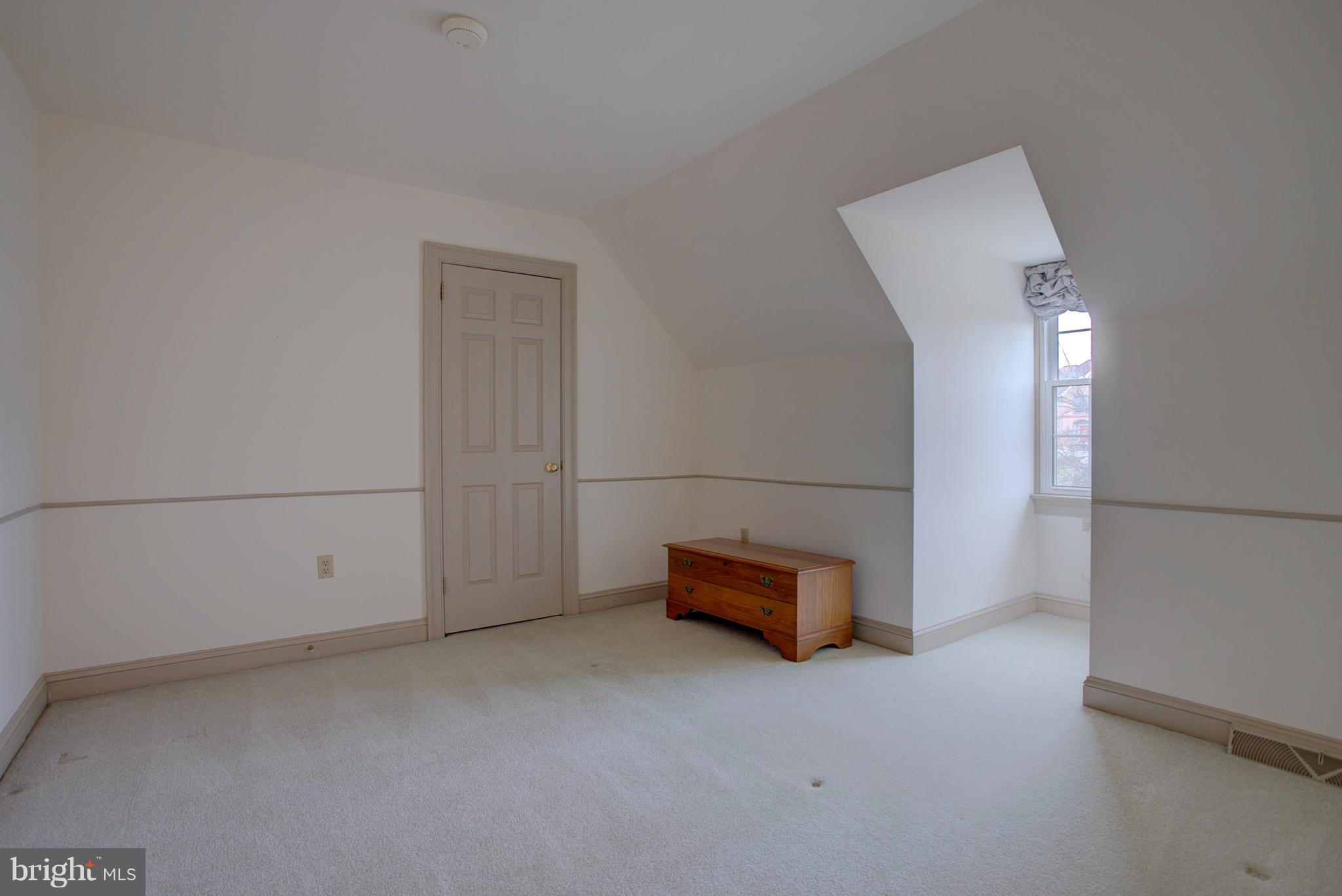 STONEHENGE - Residential