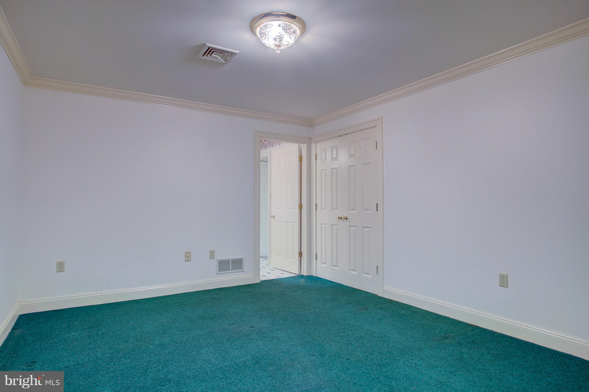 STONEHENGE - Residential