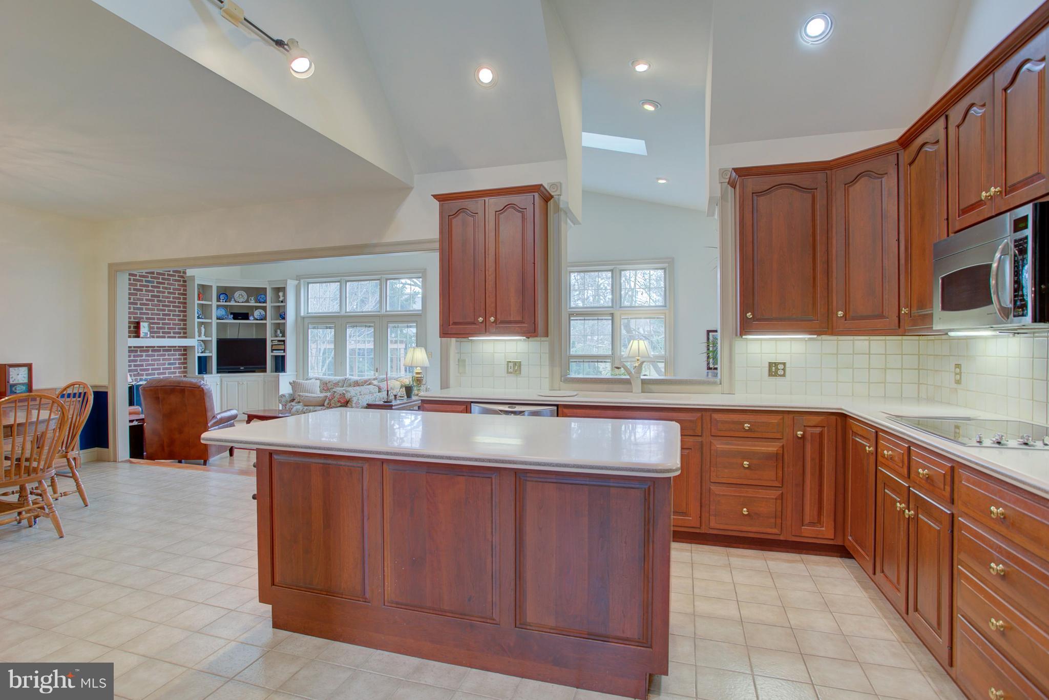 STONEHENGE - Residential