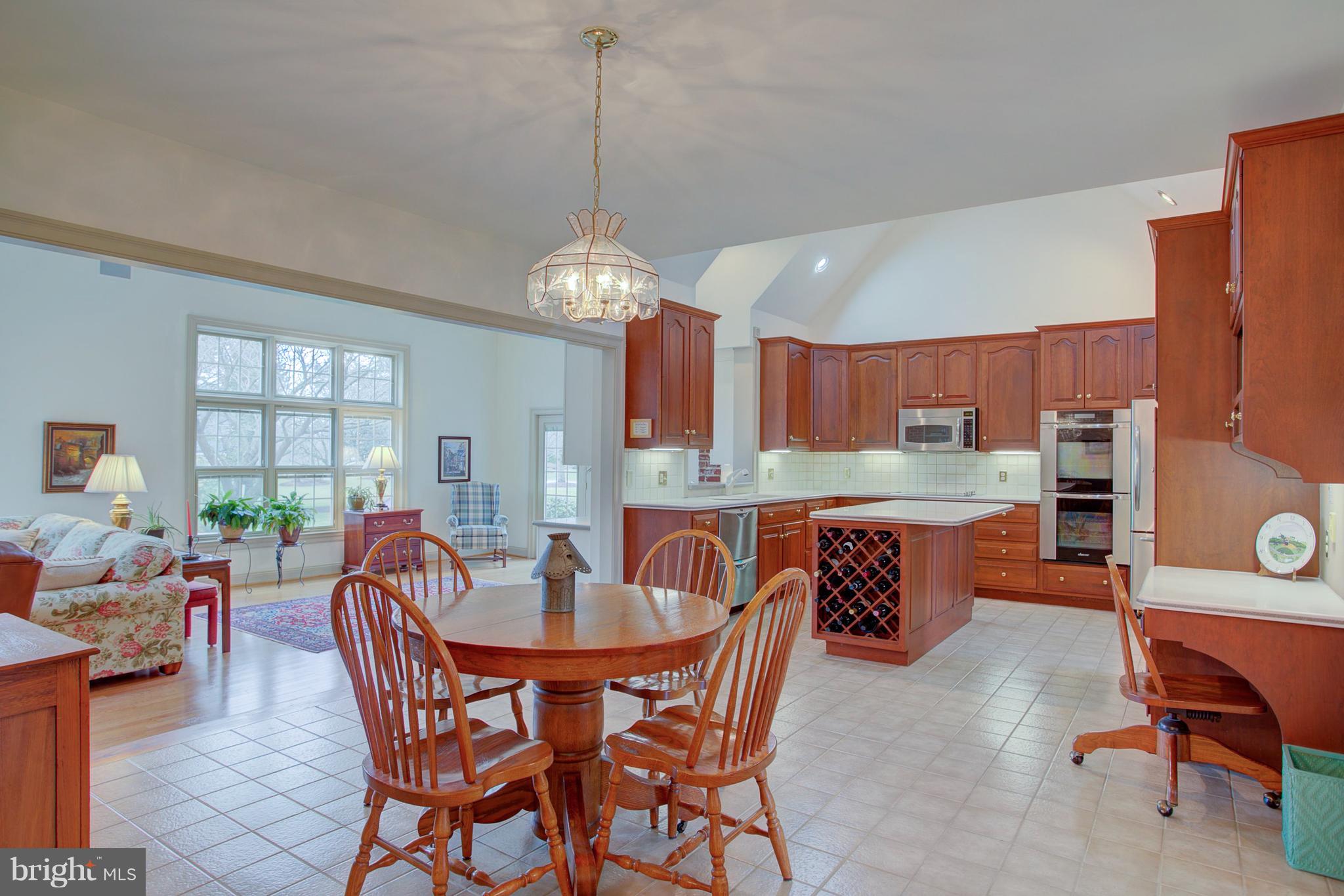 STONEHENGE - Residential