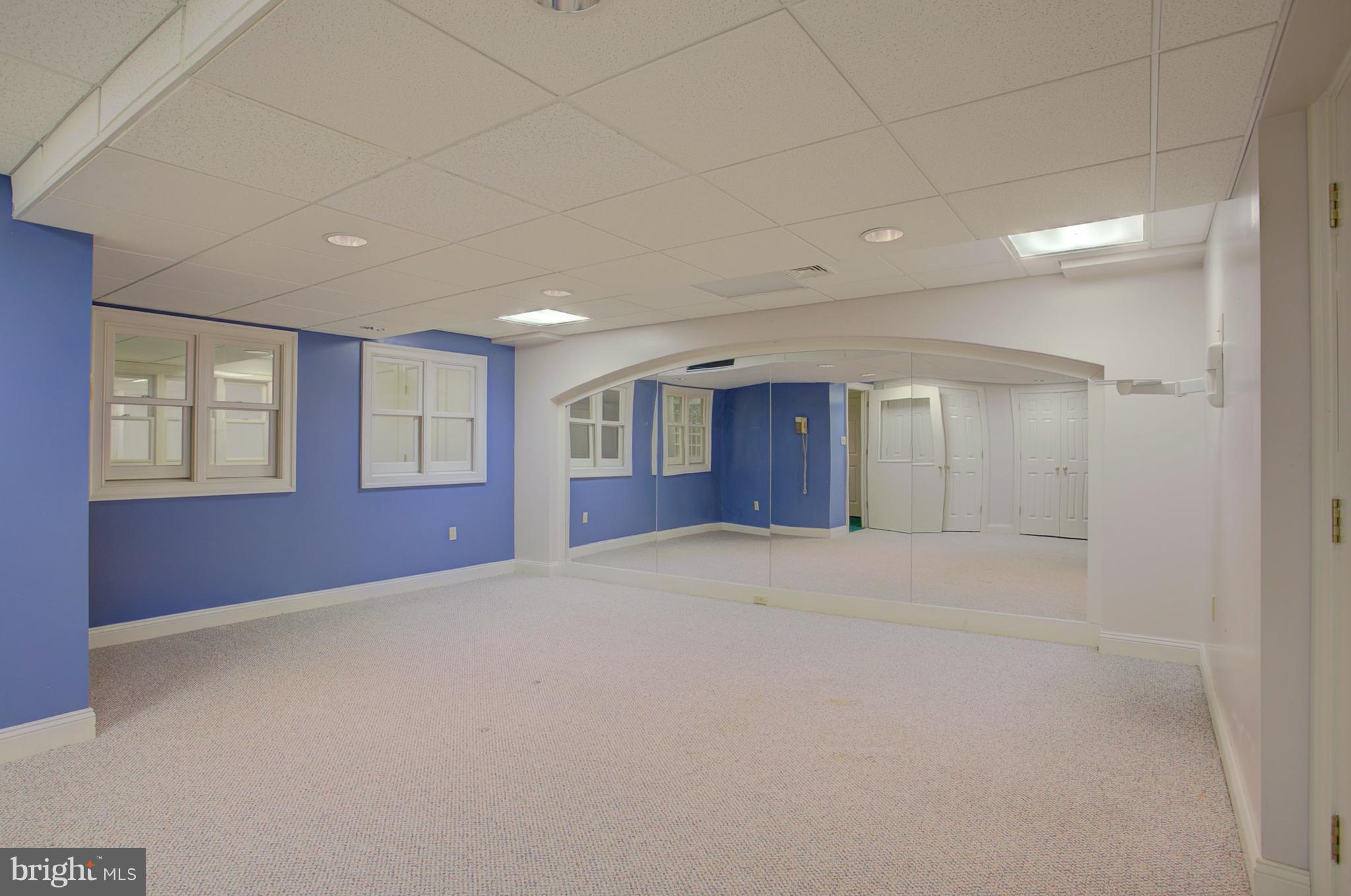 STONEHENGE - Residential