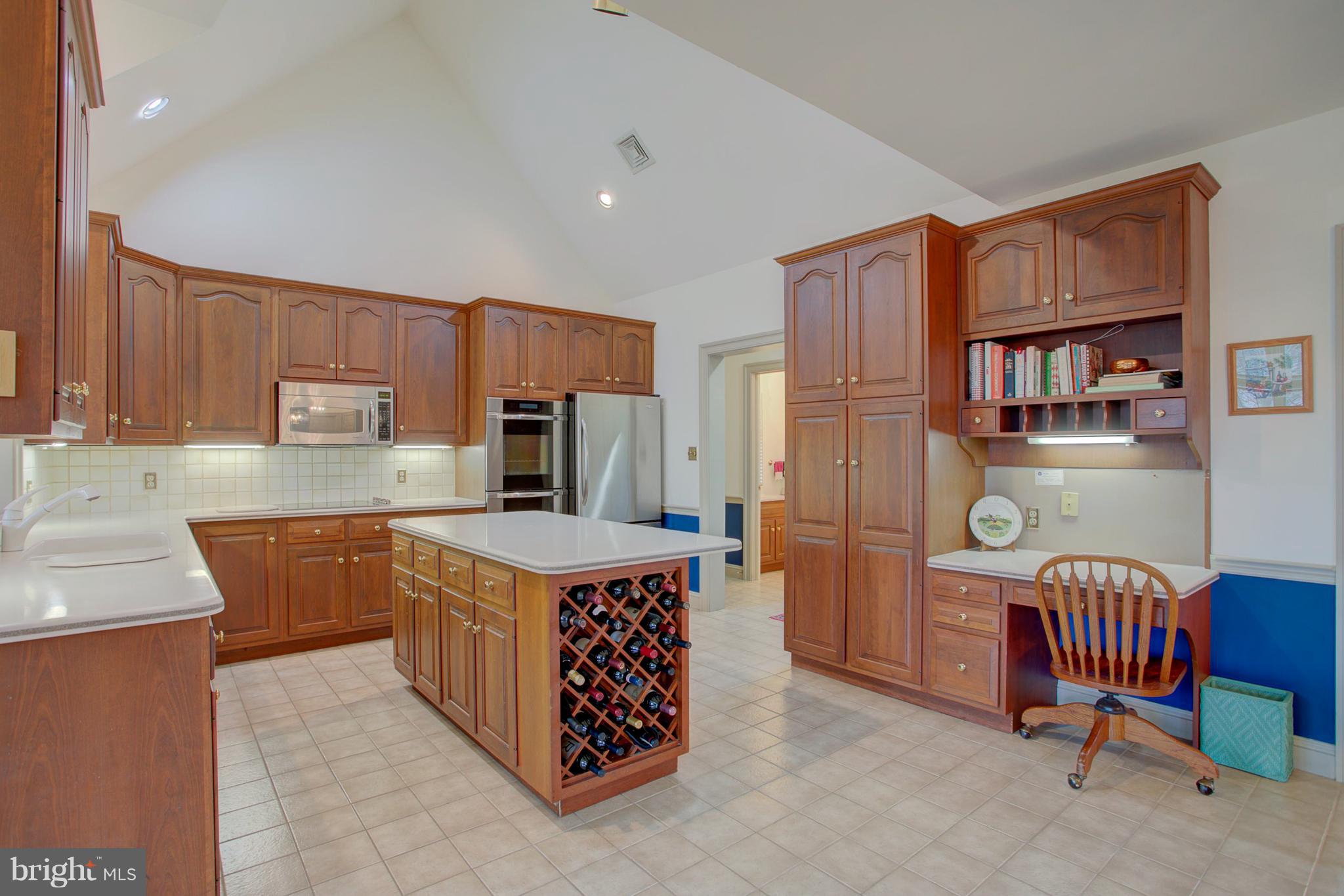 STONEHENGE - Residential